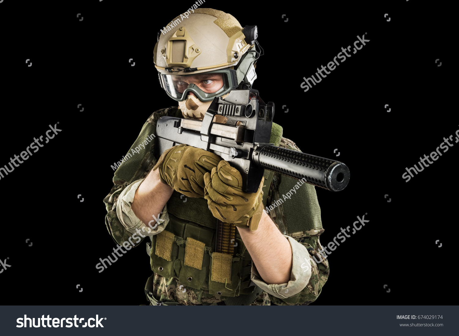 Male Uniform Tactical Units Police Rifle Stock Photo 674029174 ...