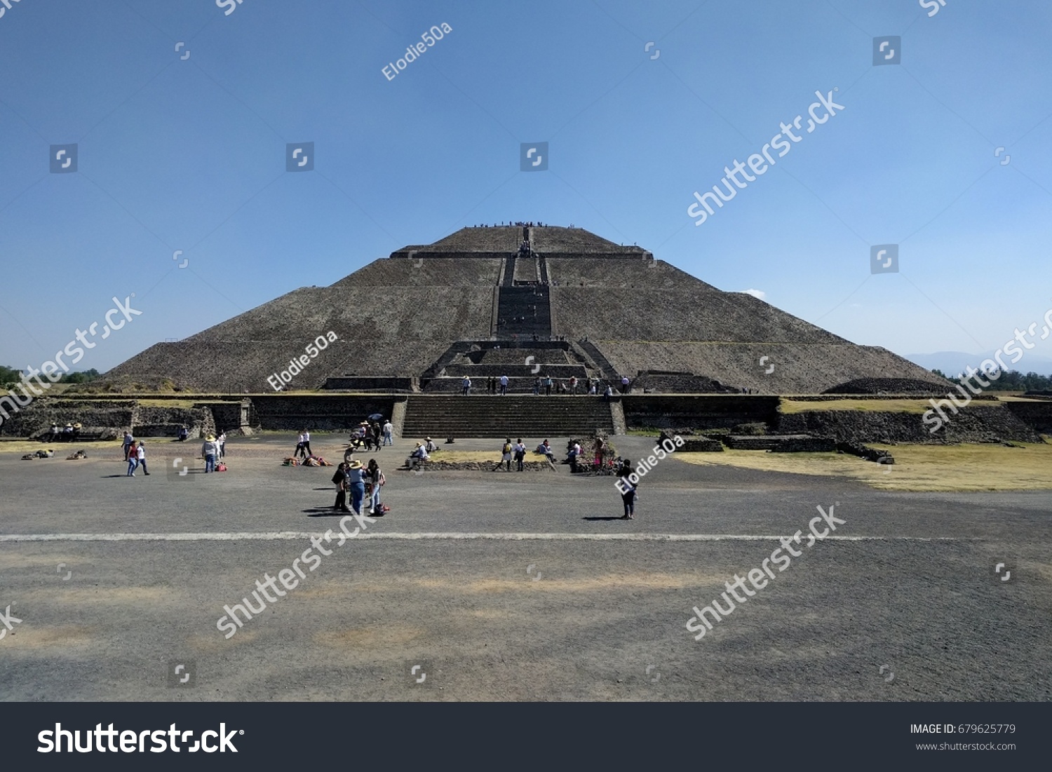 Teotihuacan Sun Pyramid Stock Photo 679625779 | Shutterstock