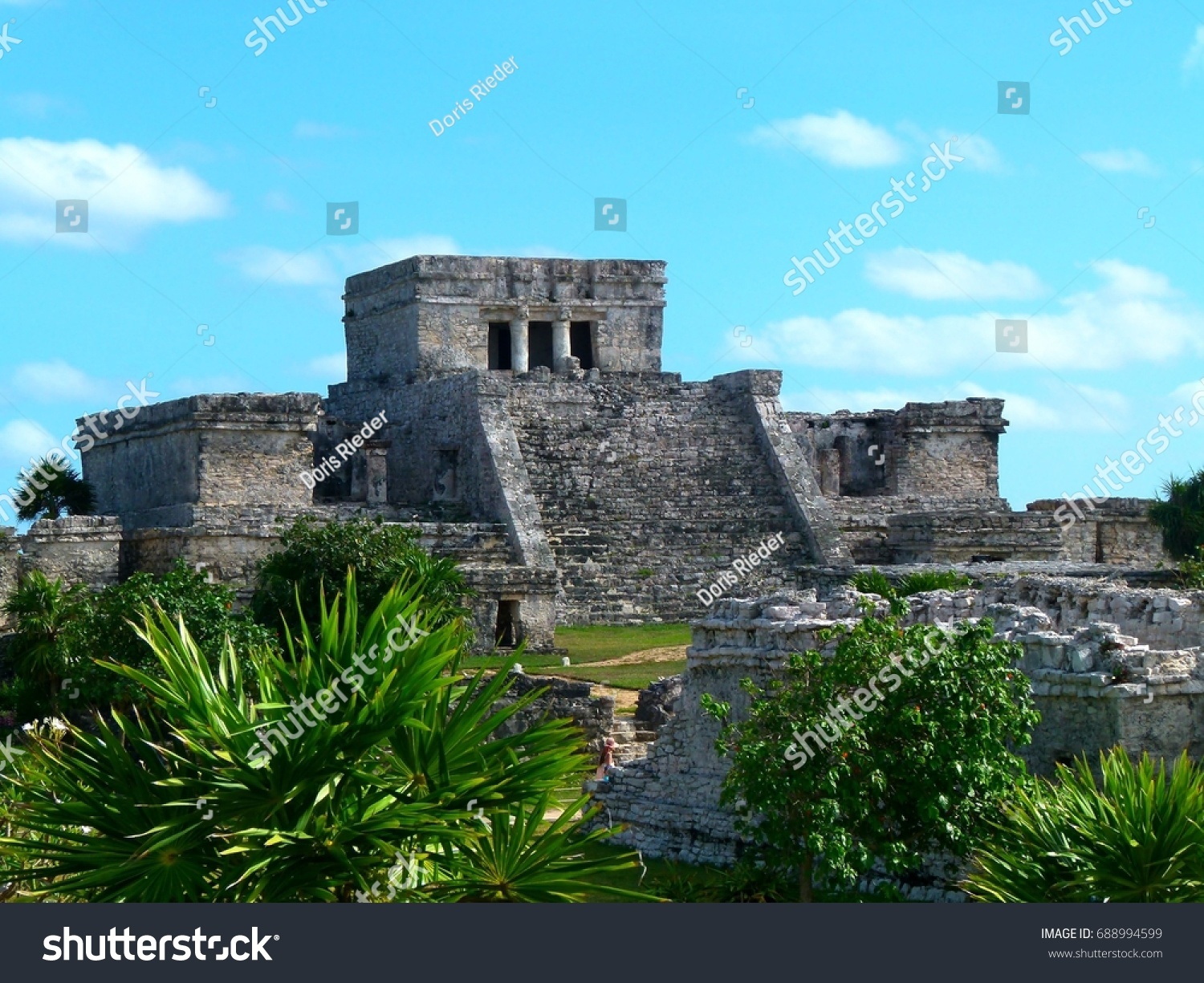 Tulum Mexico Maya Temple Ruins Stock Photo 688994599 | Shutterstock