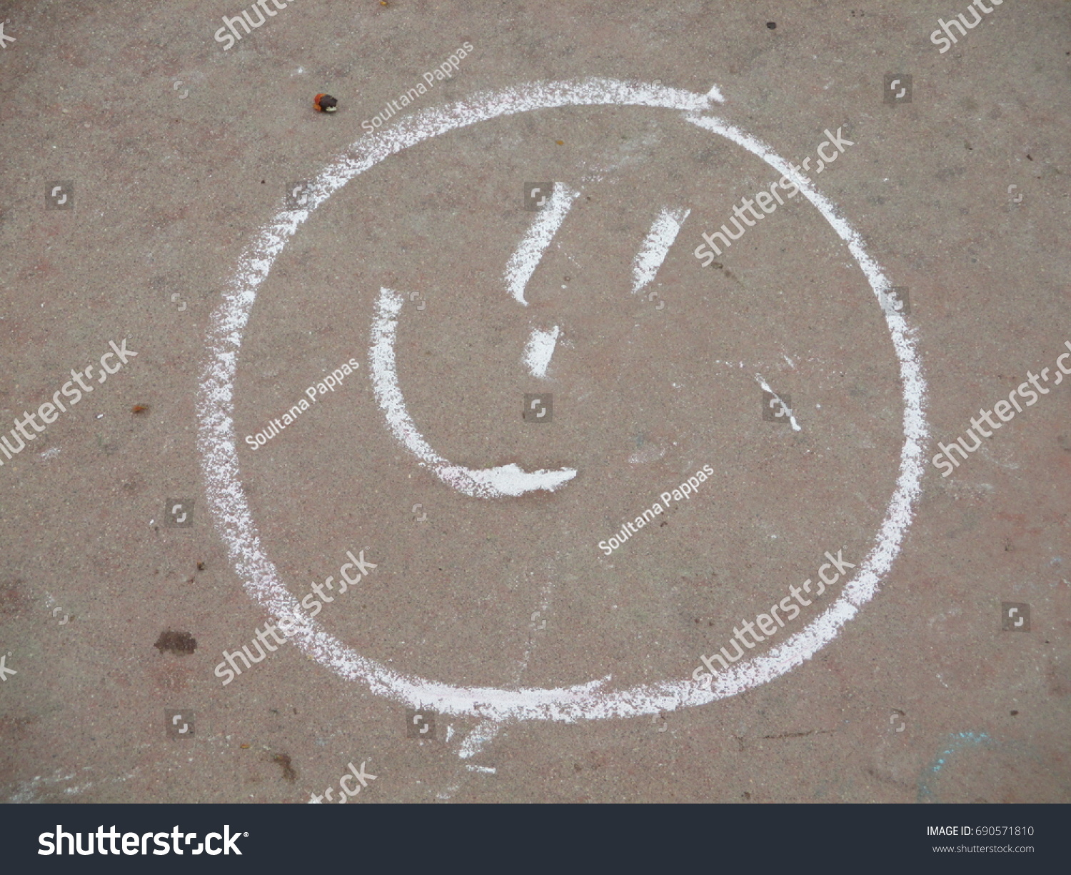 White Chalk Drawing Smiley Face On Stock Photo 690571810 | Shutterstock