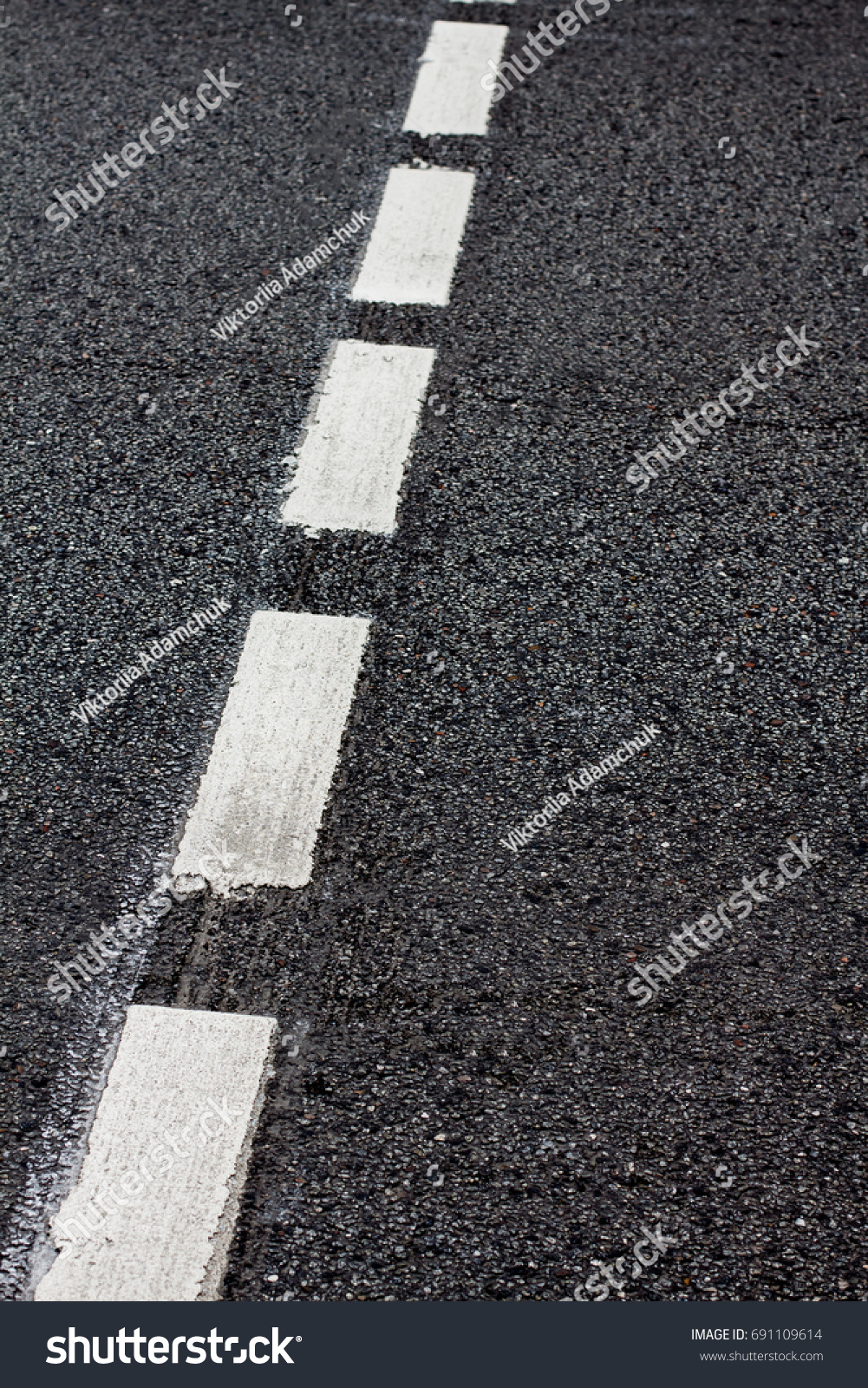 Asphalt Road Texture White Strip Background Stock Photo 691109614 ...