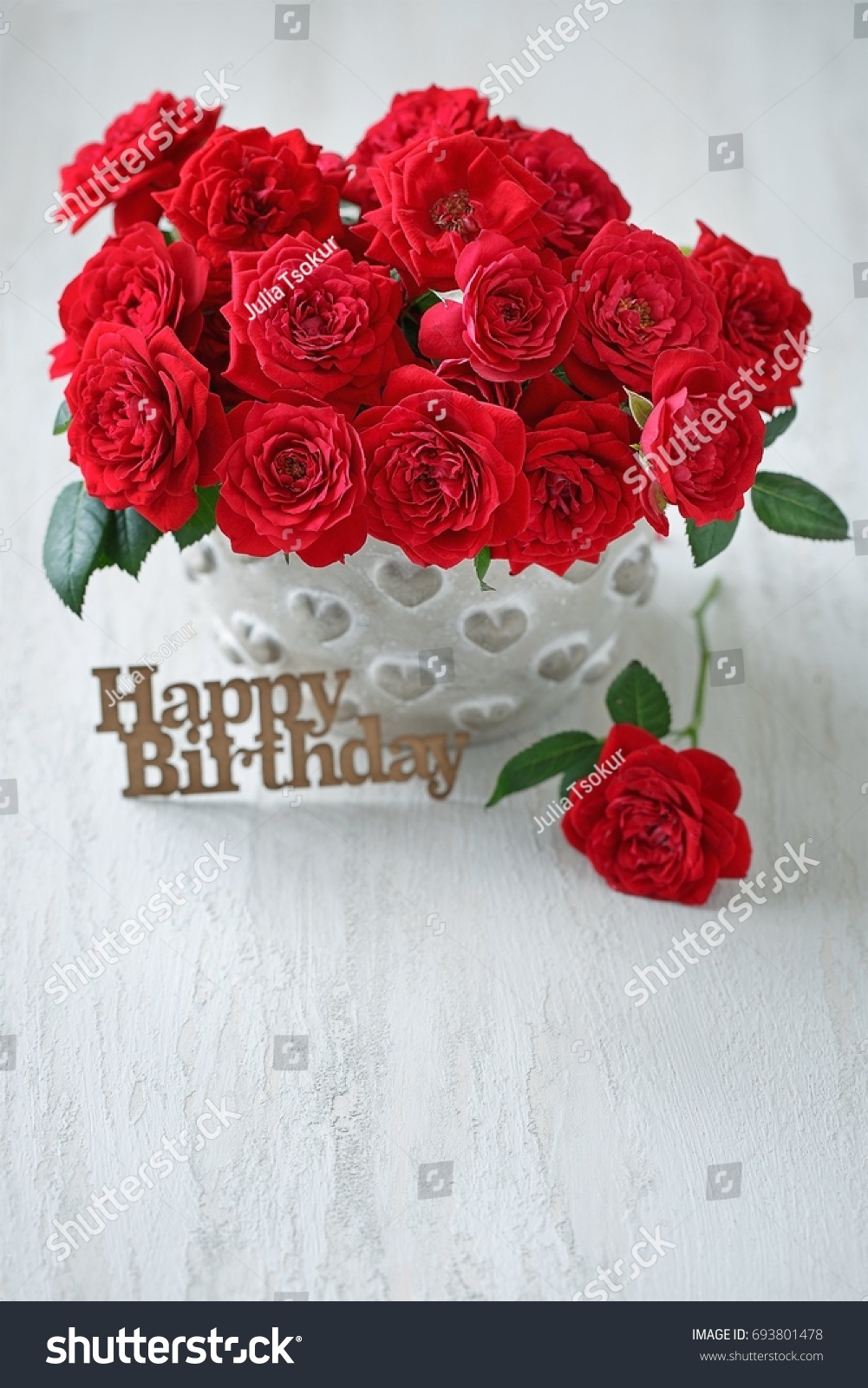 Happy Birthday Flowers Red Rose Beautiful Red Roses Beautiful Bouquet Birthday Foto Stok 693801478 |  Shutterstock