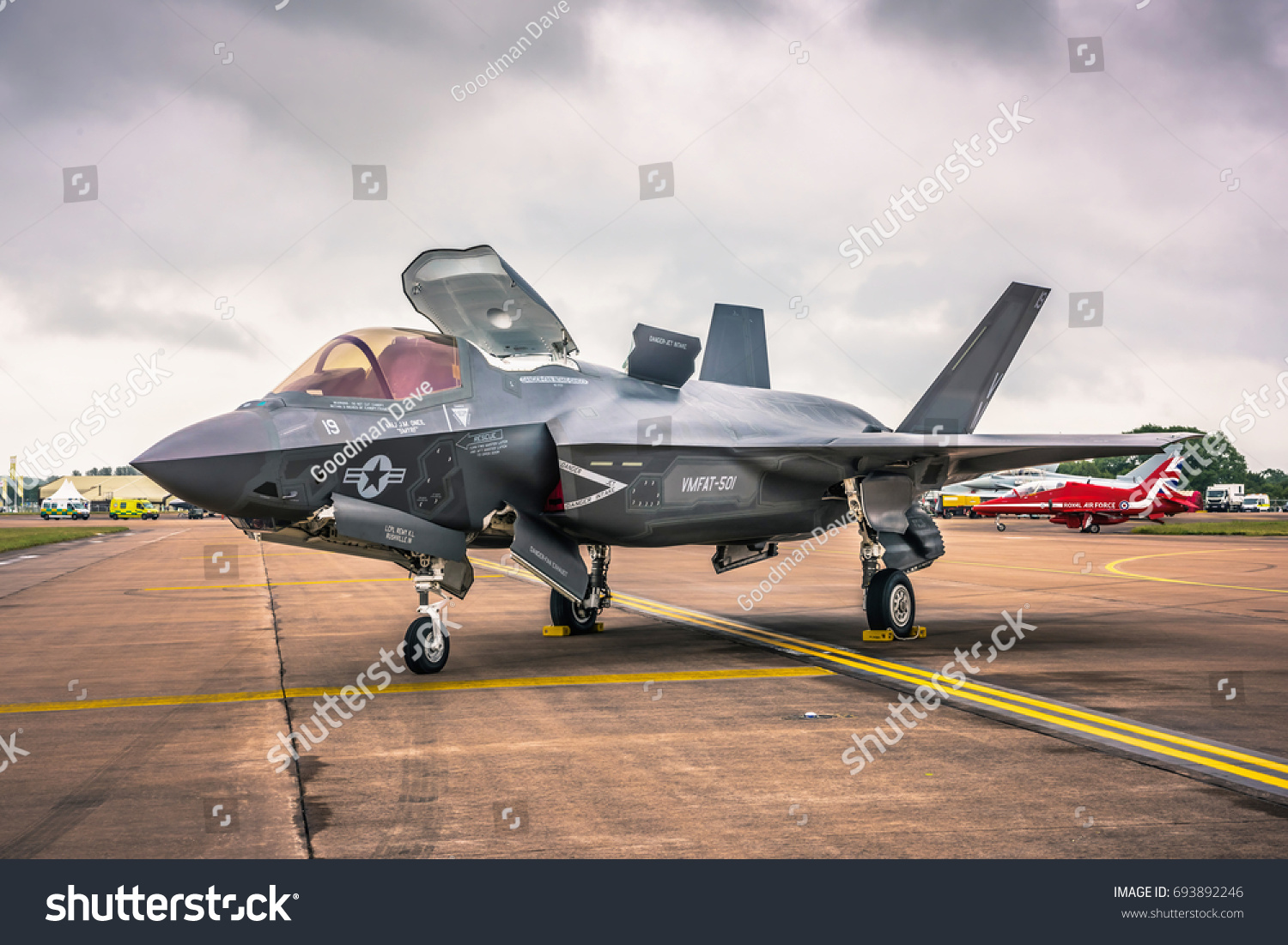 Raf Fairford Gloucestershire Uk July 102016 Stock Photo 693892246   Stock Photo Raf Fairford Gloucestershire Uk July Demonstration Of A Lockheed Martin F Lightning 693892246 