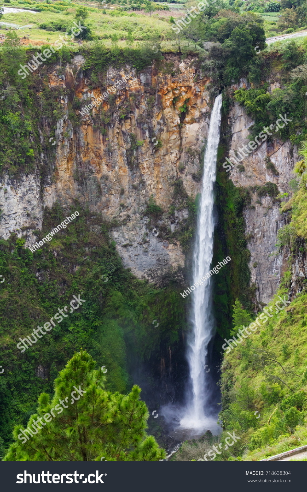 Sipisopiso Waterfall Medan Indonesia Stock Photo 718638304 | Shutterstock