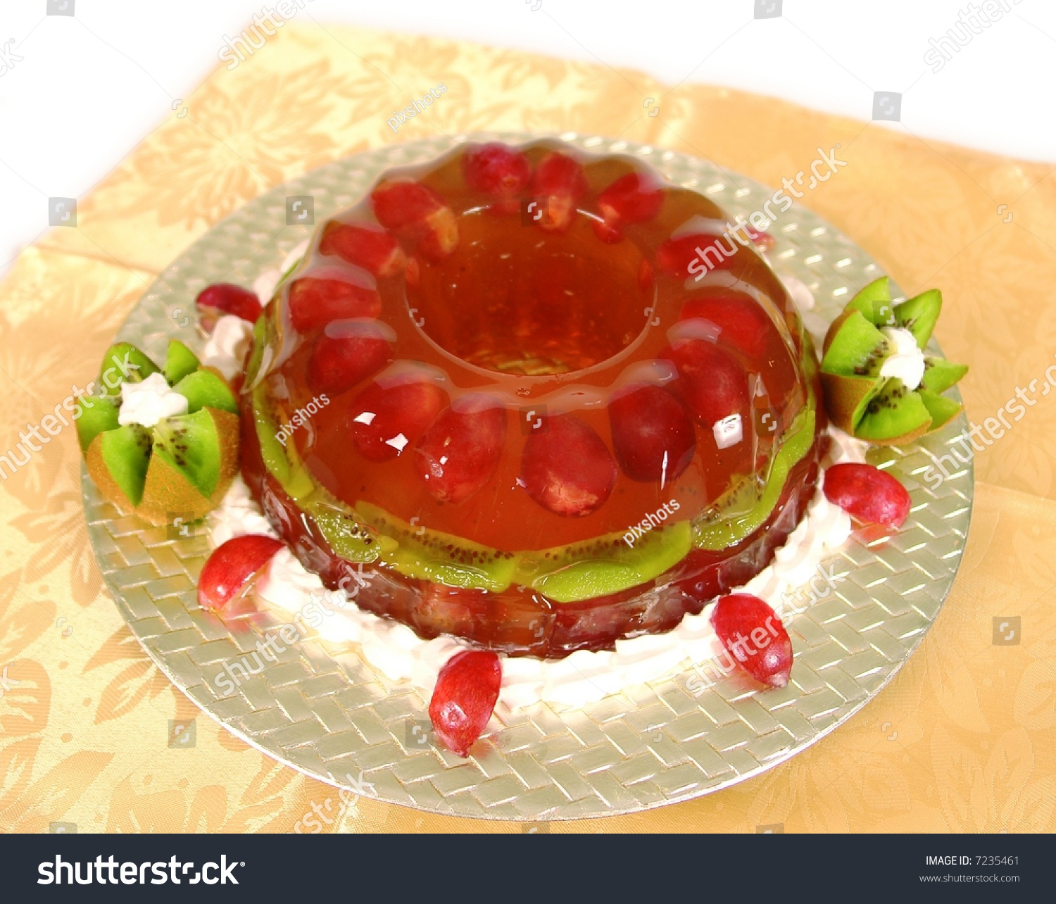 Торт с желейно фруктовой заливкой