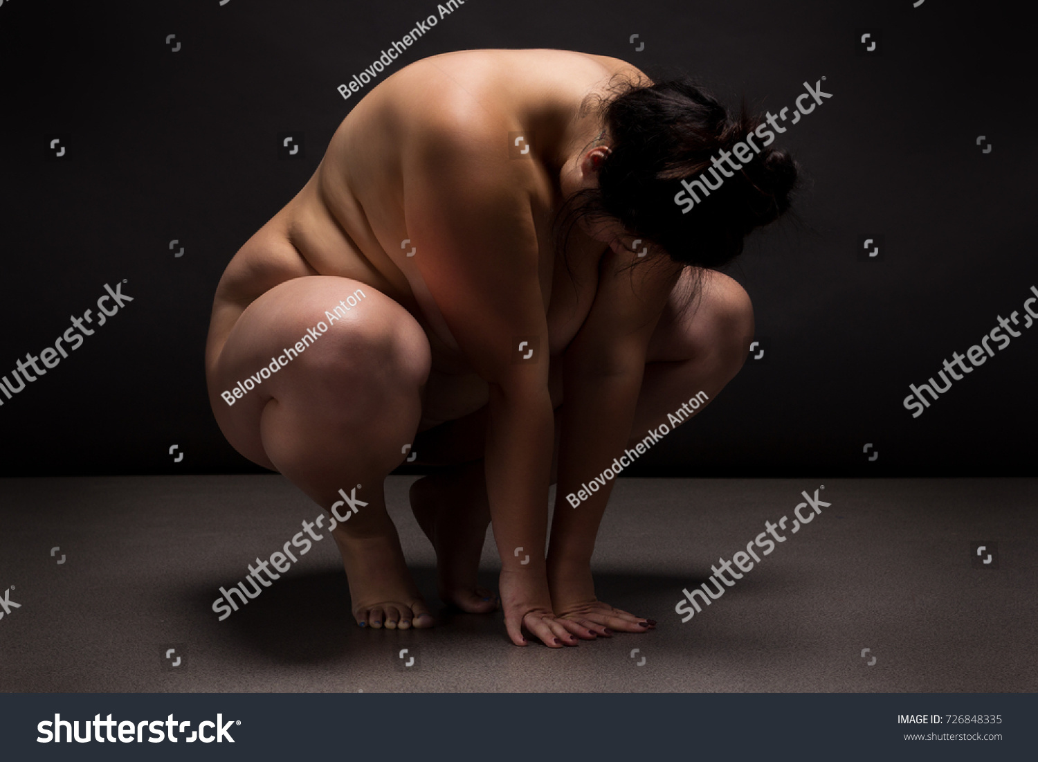 Naked Sumo Girl