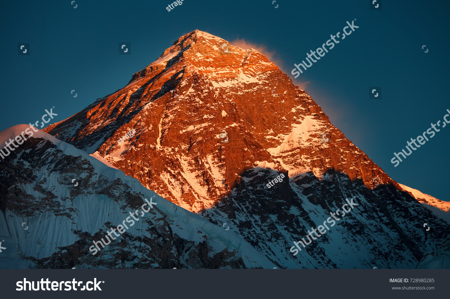 Highest Mountain World South Face Everest Stock Photo 728980285