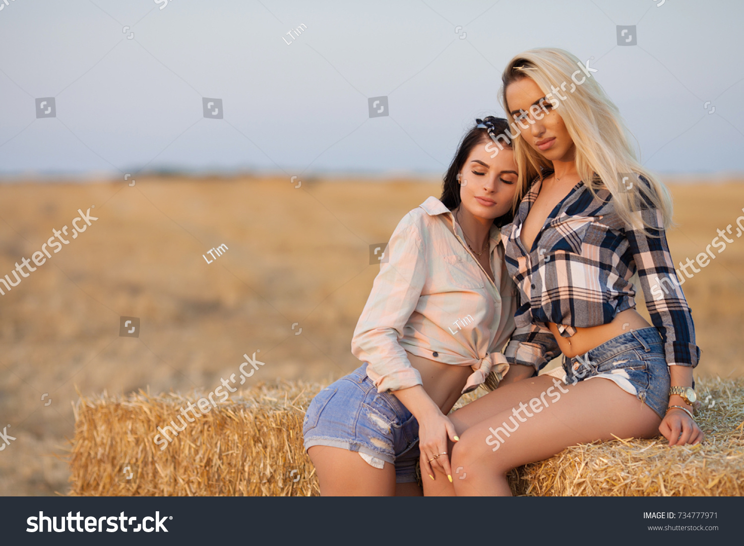 Lesbian Cowgirls