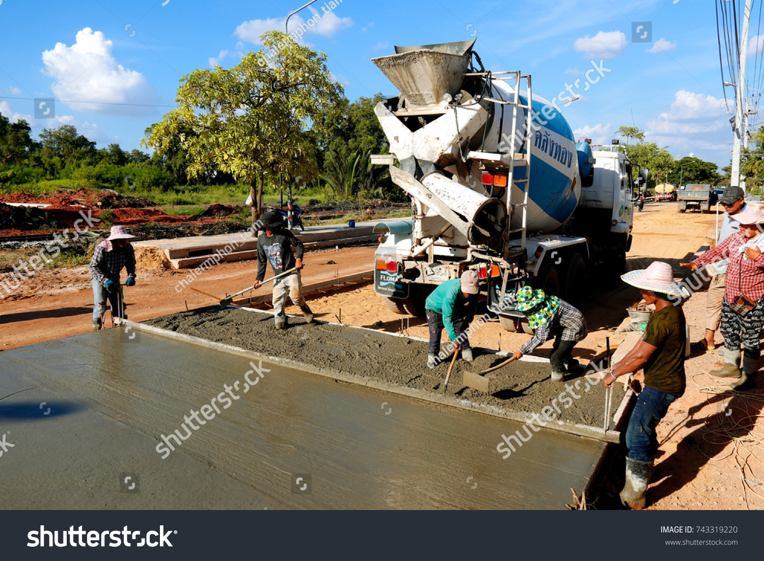 30 610 Construction Worker Thailand Images Stock Photos Vectors 30 610 Construction Worker Thailand Images Stock Photos Vectors