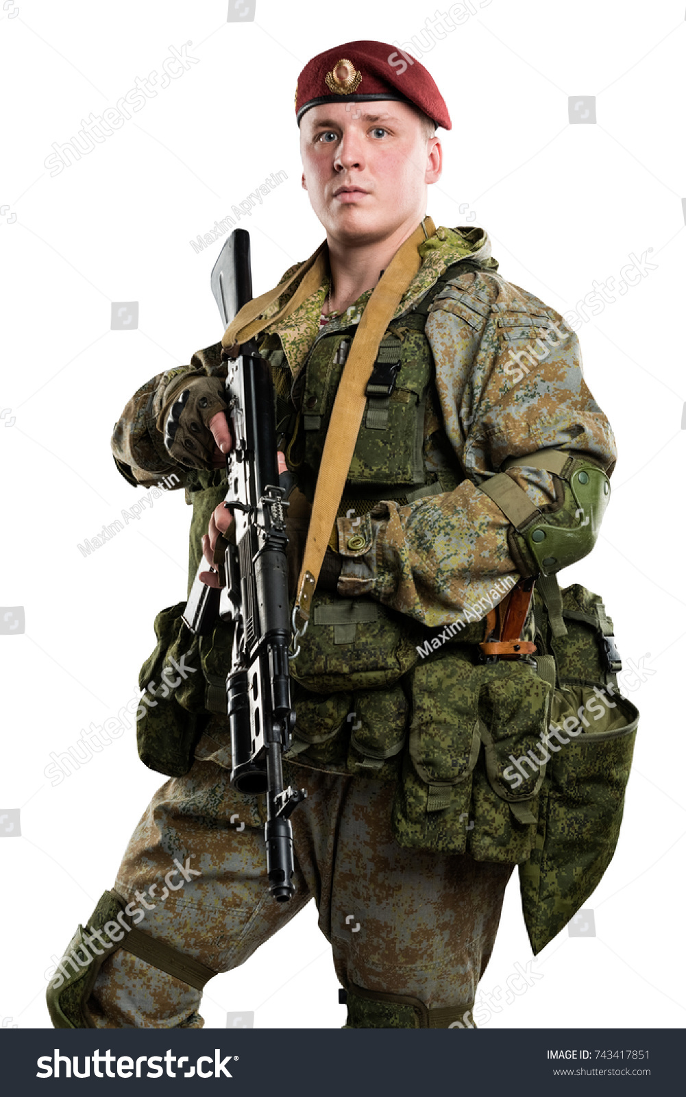 russian maroon beret