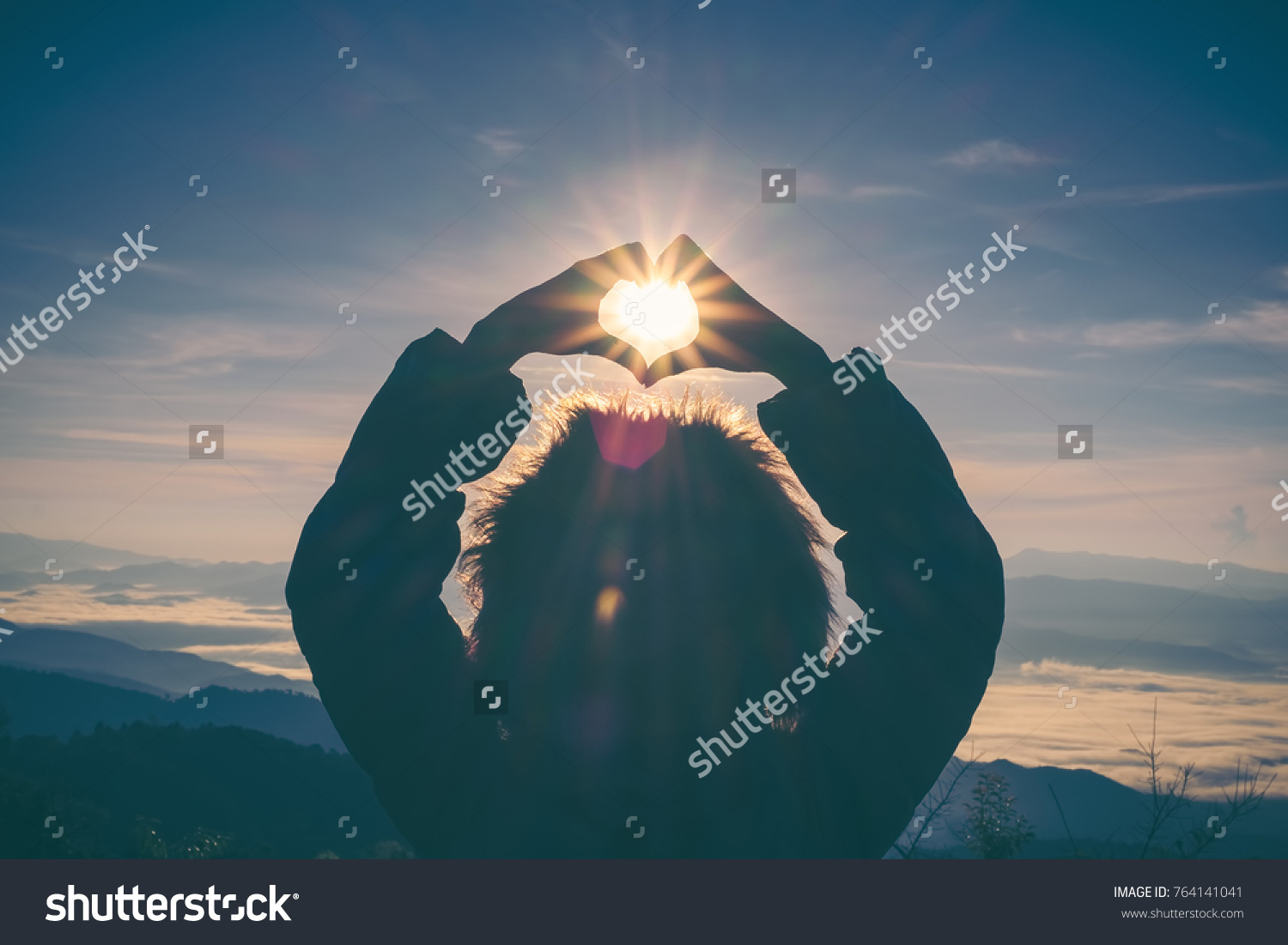 Солнце в сердце из рук