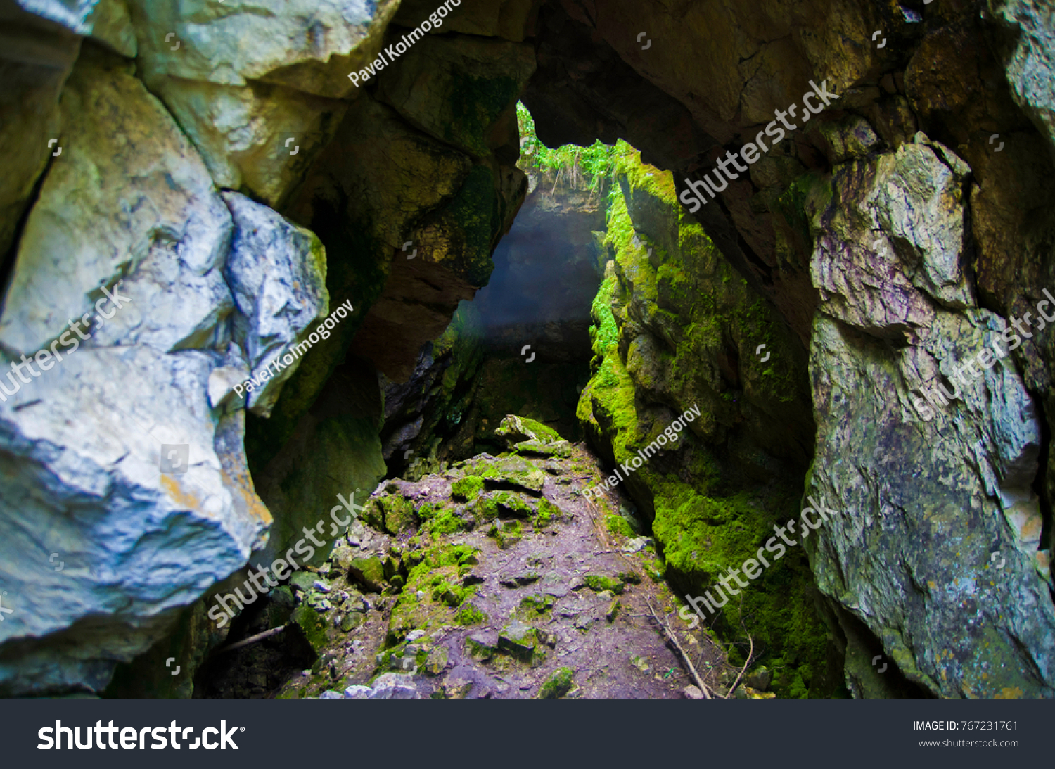 Пещера черного дьявола в Хакасии фото
