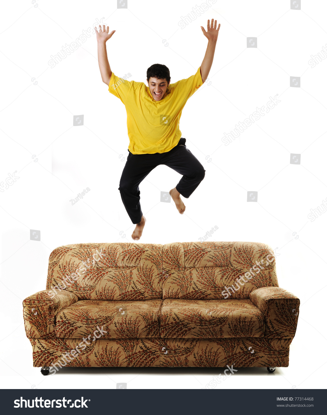 Прыгать на диване