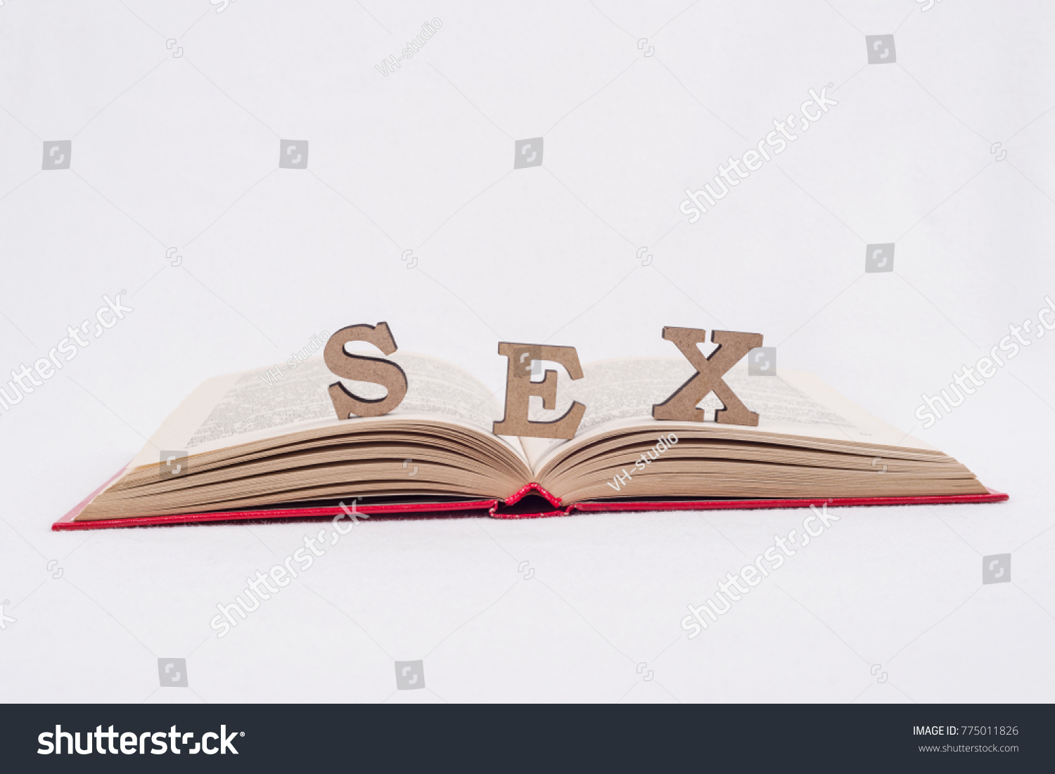 52 White Background Open Book Sex Görseli Stok Fotoğraflar Ve Vektörler Shutterstock 7320