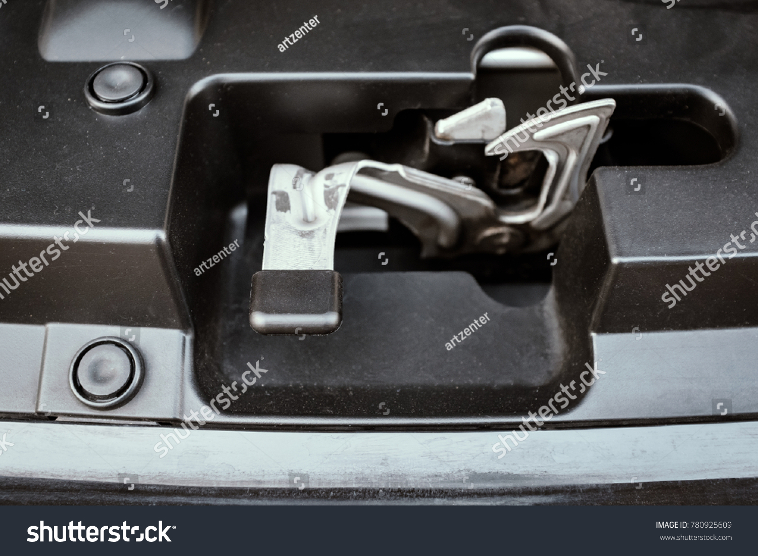 Details Car Engine Bonnet Hood Lock Stock Photo 780925609 | Shutterstock