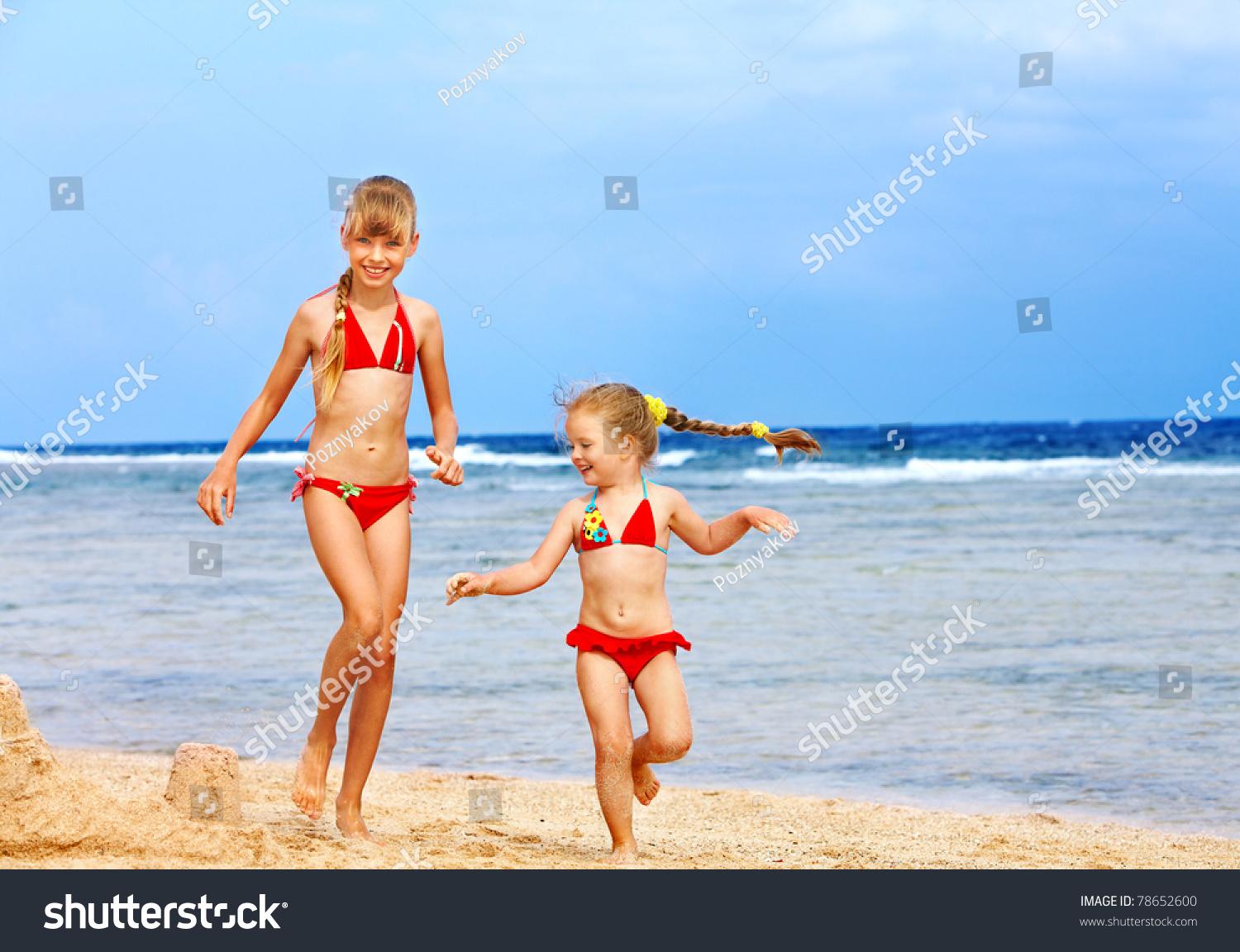 фото дети подростки на пляже