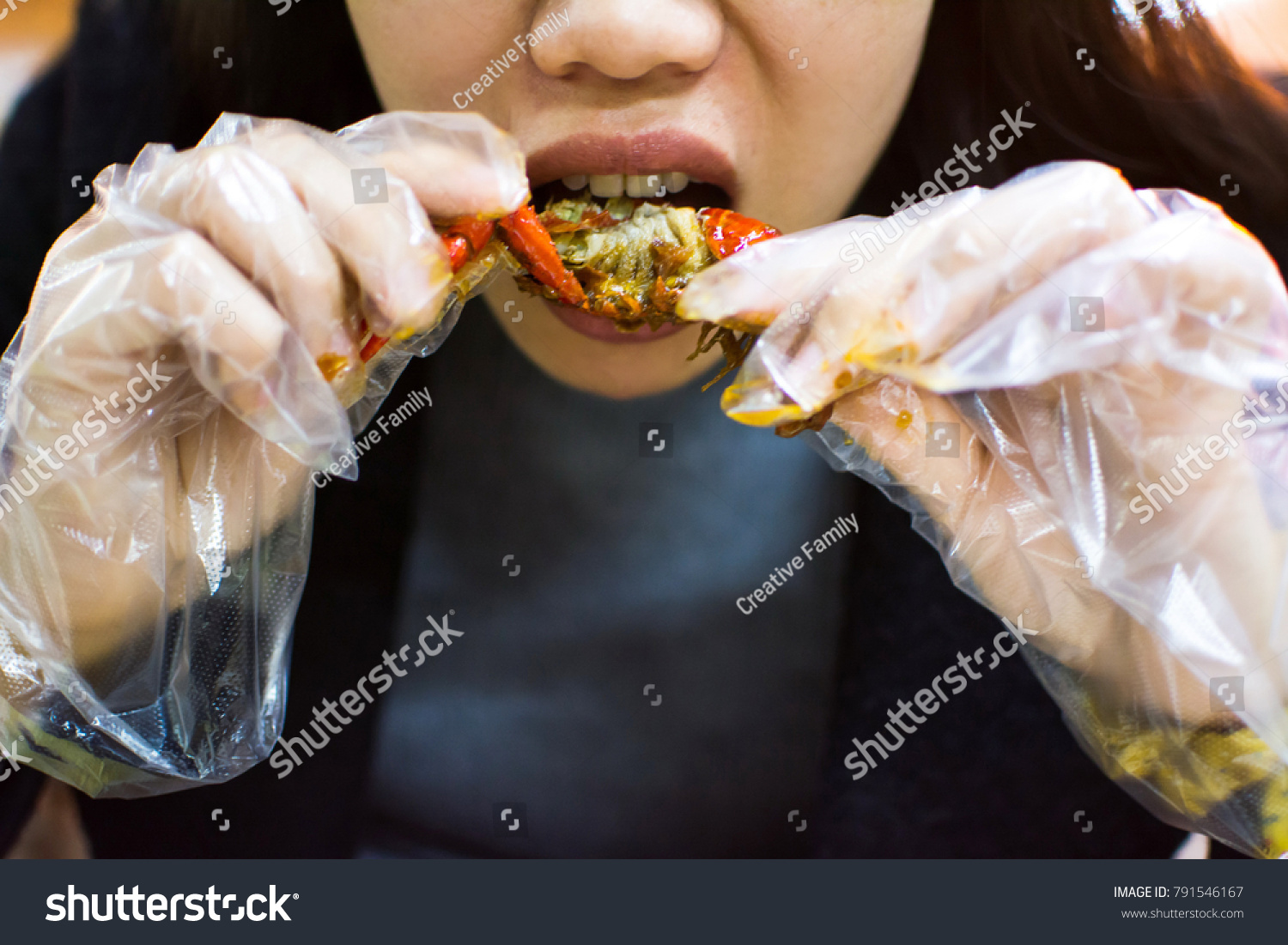 plastic gloves for eating