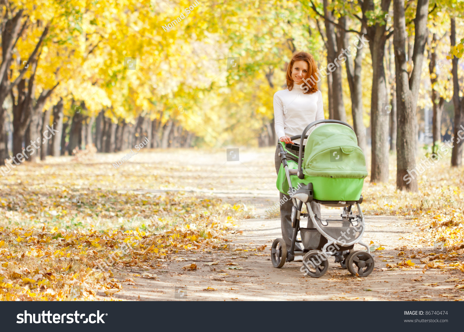 Мама с коляской