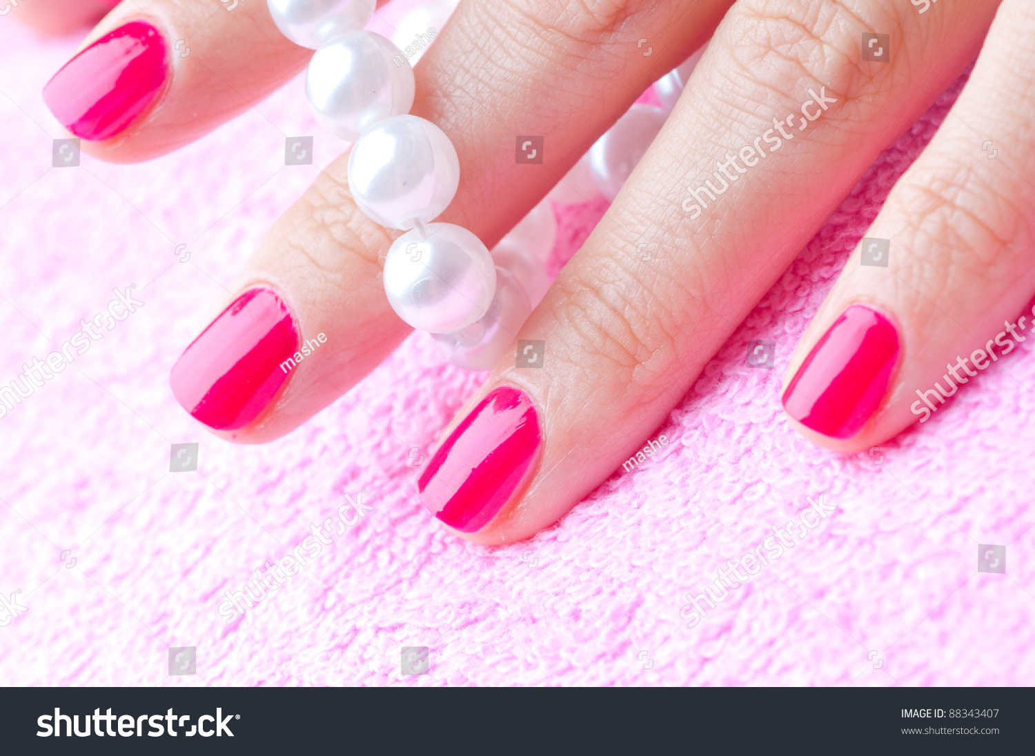 Ногти накрасить белый и розовый короткие