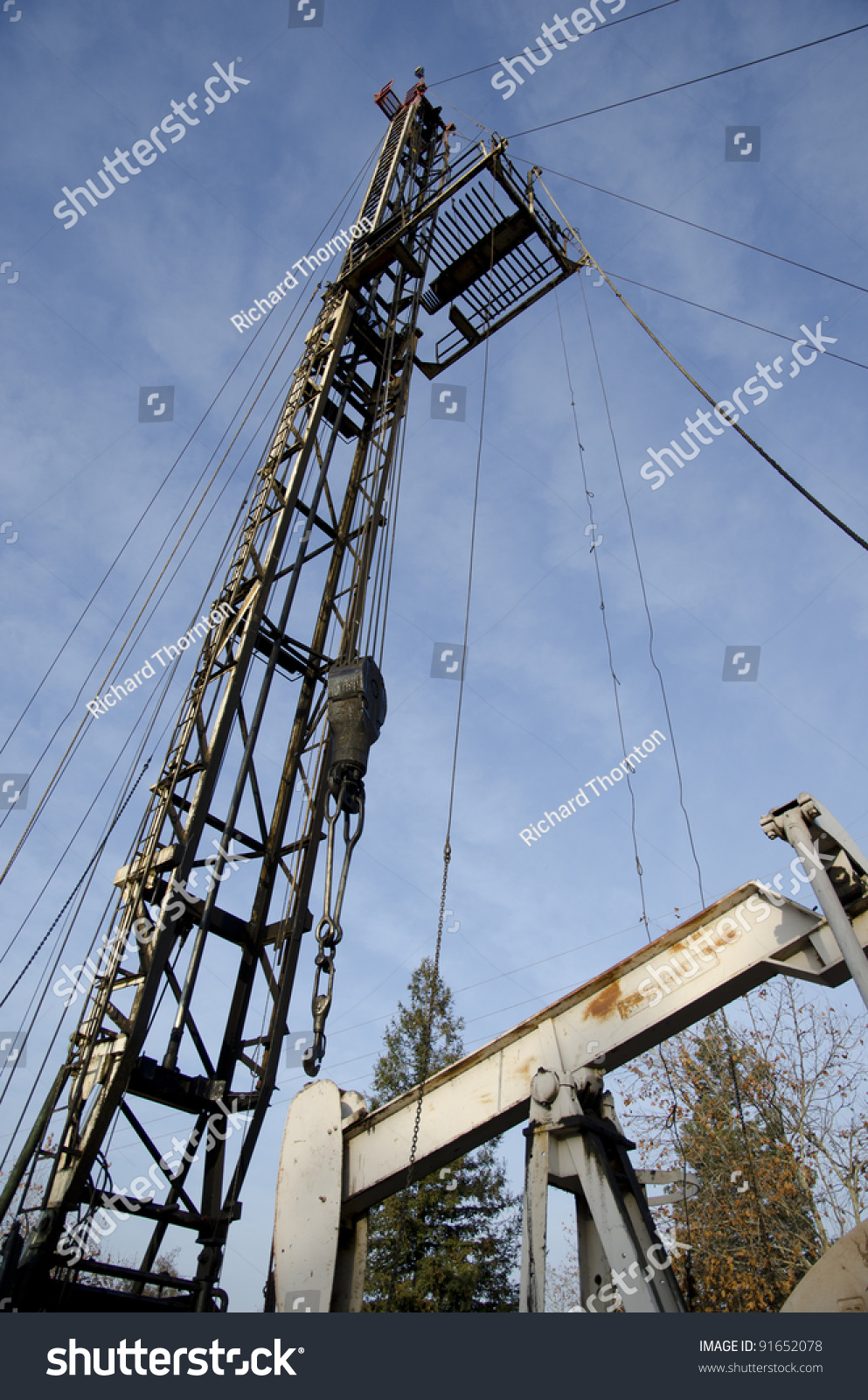 Oil Well Servicing Rig Mast Platform Stock Photo 91652078 | Shutterstock