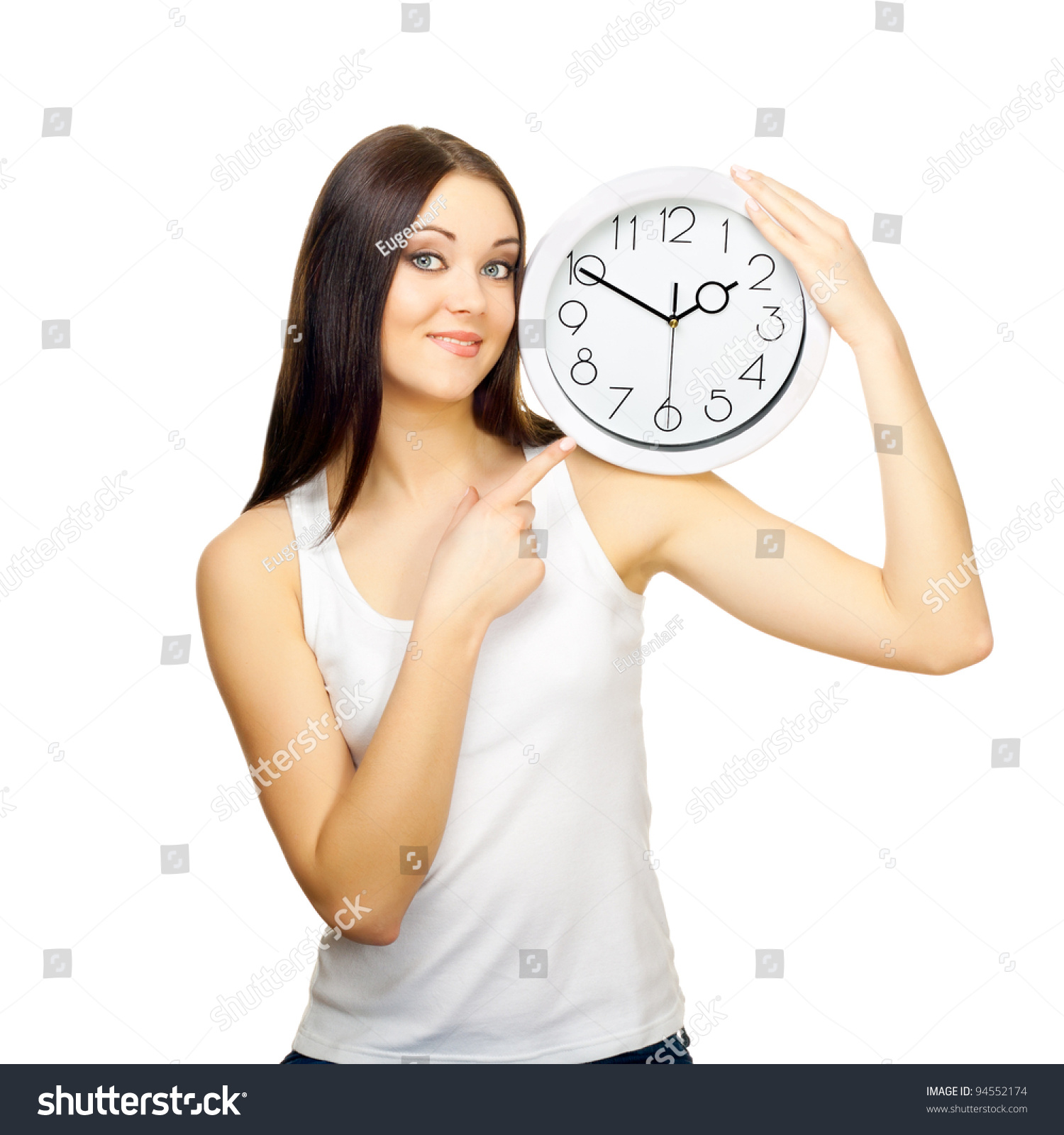 Работа с 9 вечера. Девушка с часами. Девушка указывает на часы. Человек показывает на часы. Девушка держит часы.