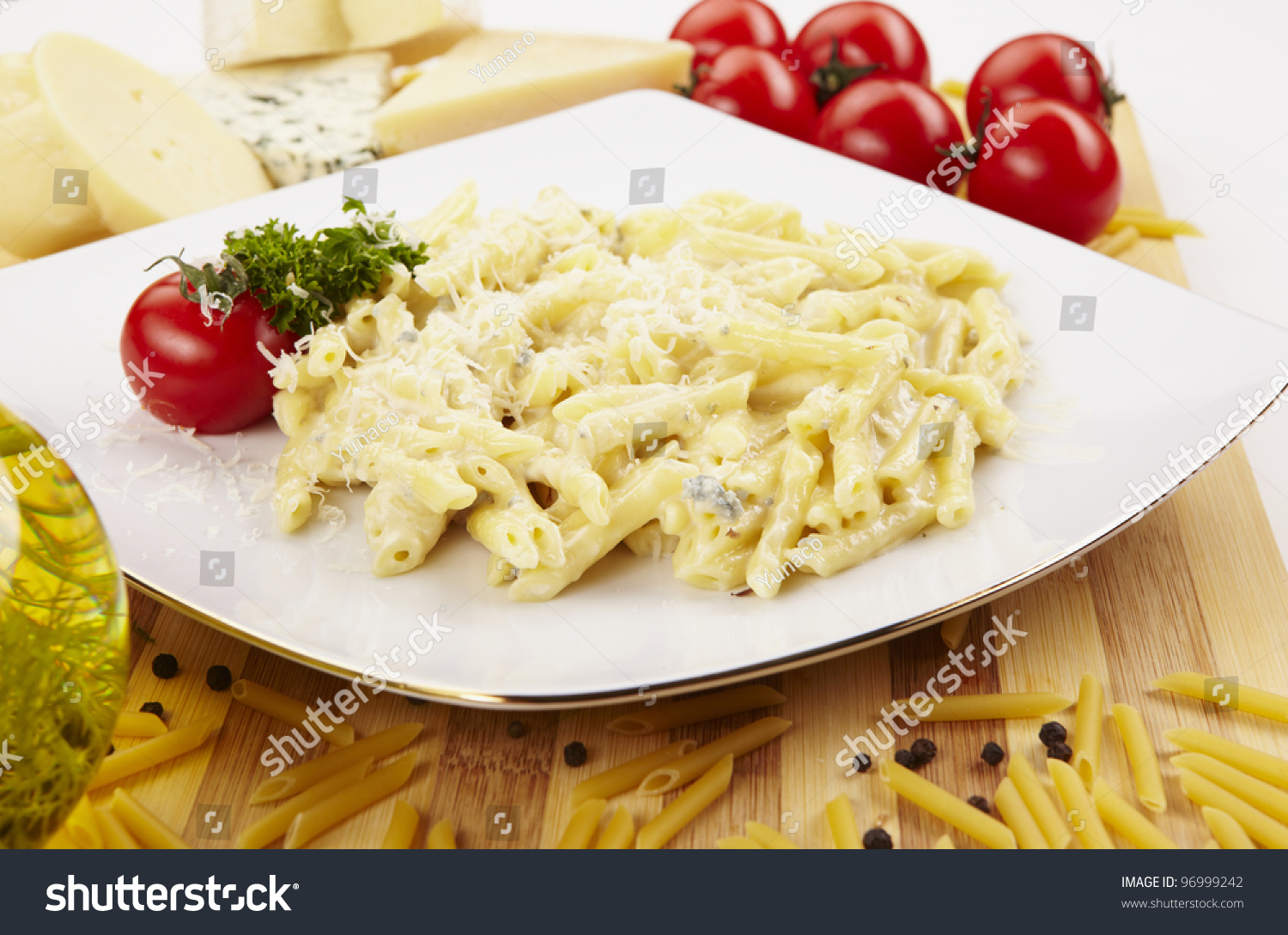 Макароны отварные с сыром