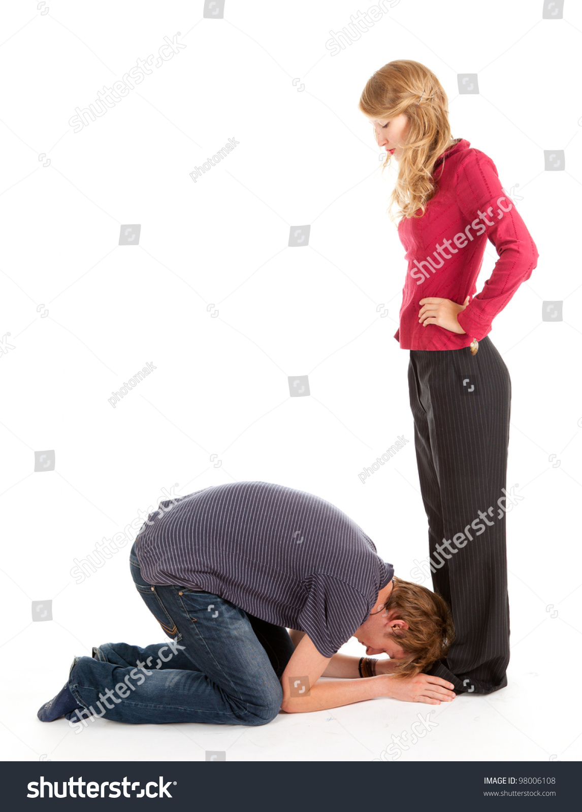 https://image.shutterstock.com/shutterstock/photos/98006108/display_1500/stock-photo-young-man-and-woman-he-kneeling-before-she-white-background-98006108.jpg