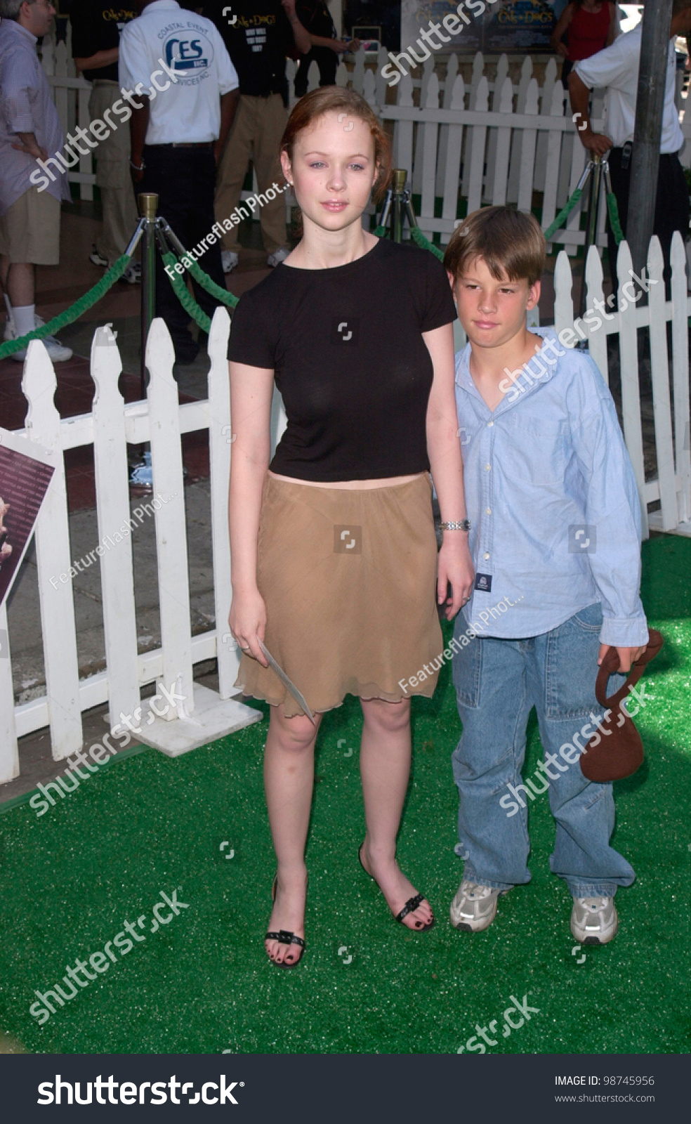 thora birch and parents