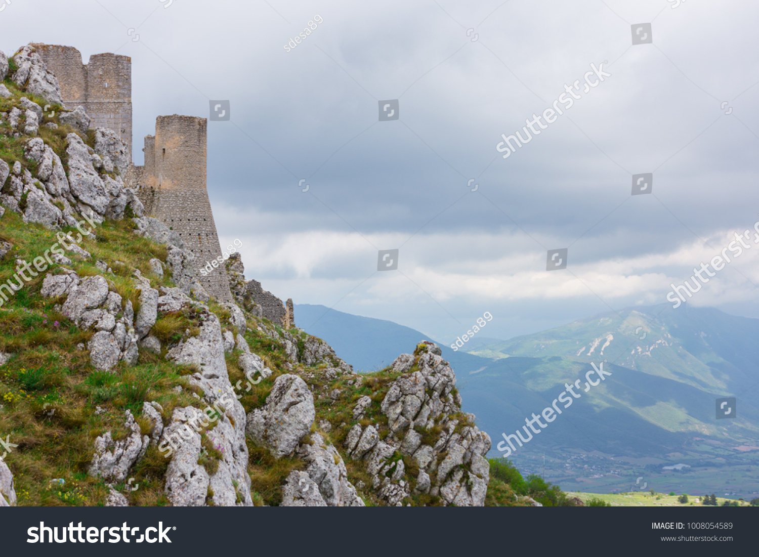 Beautifull castle of Rocca Calascio, famous for the location of the famous movie. In the province of L'Aquila, Abruzzo, Italy #1008054589