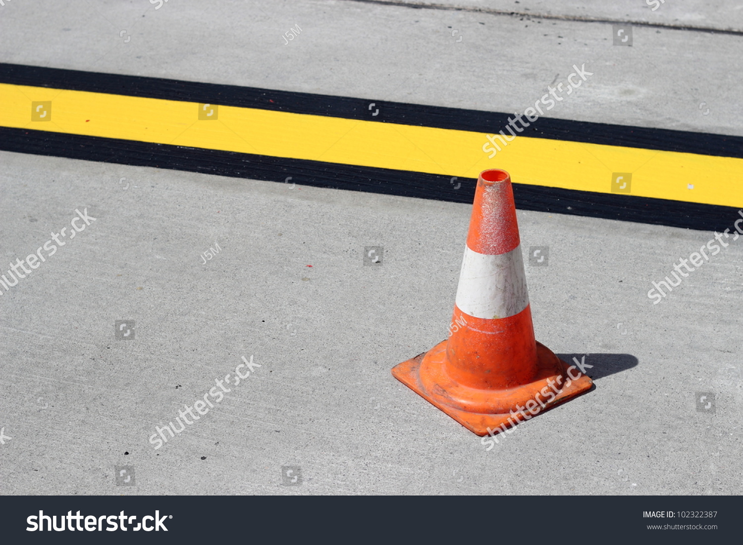 Cone, road markings #102322387