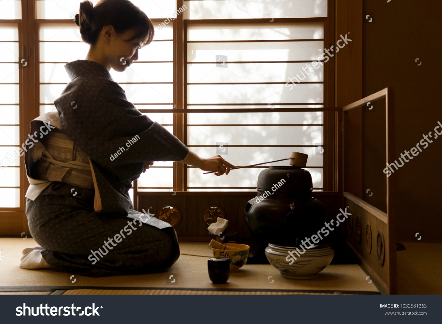 japanese woman wearing kimono #1032581263