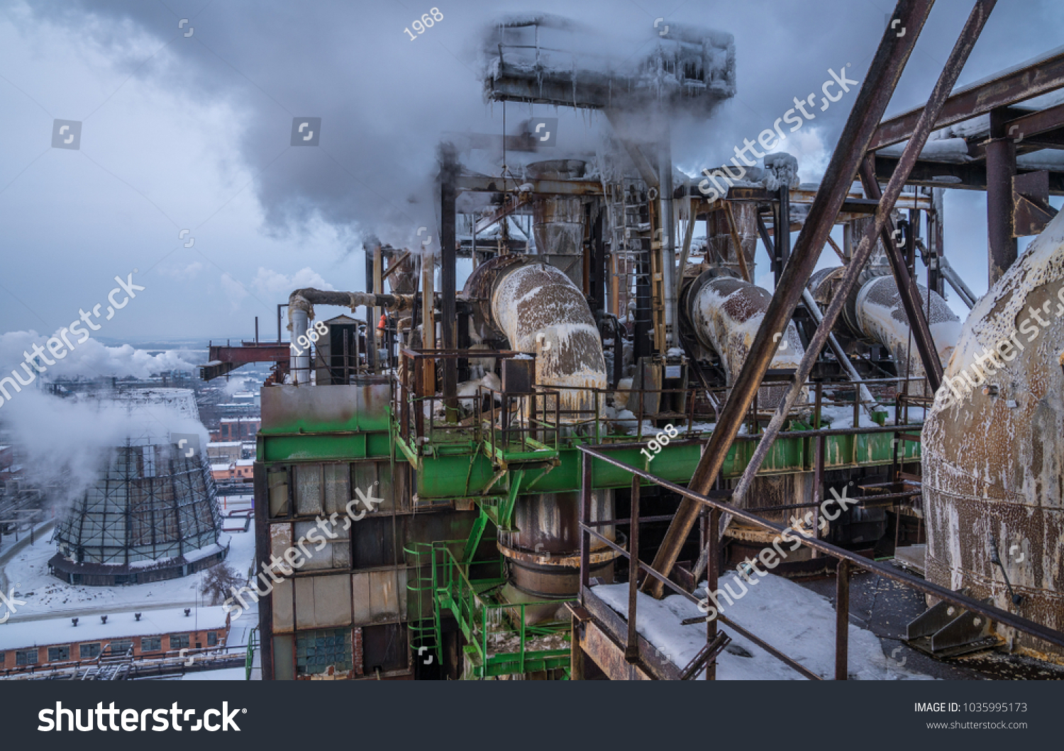 Chemical plant, pipe, building, complex of buildings, smoke #1035995173