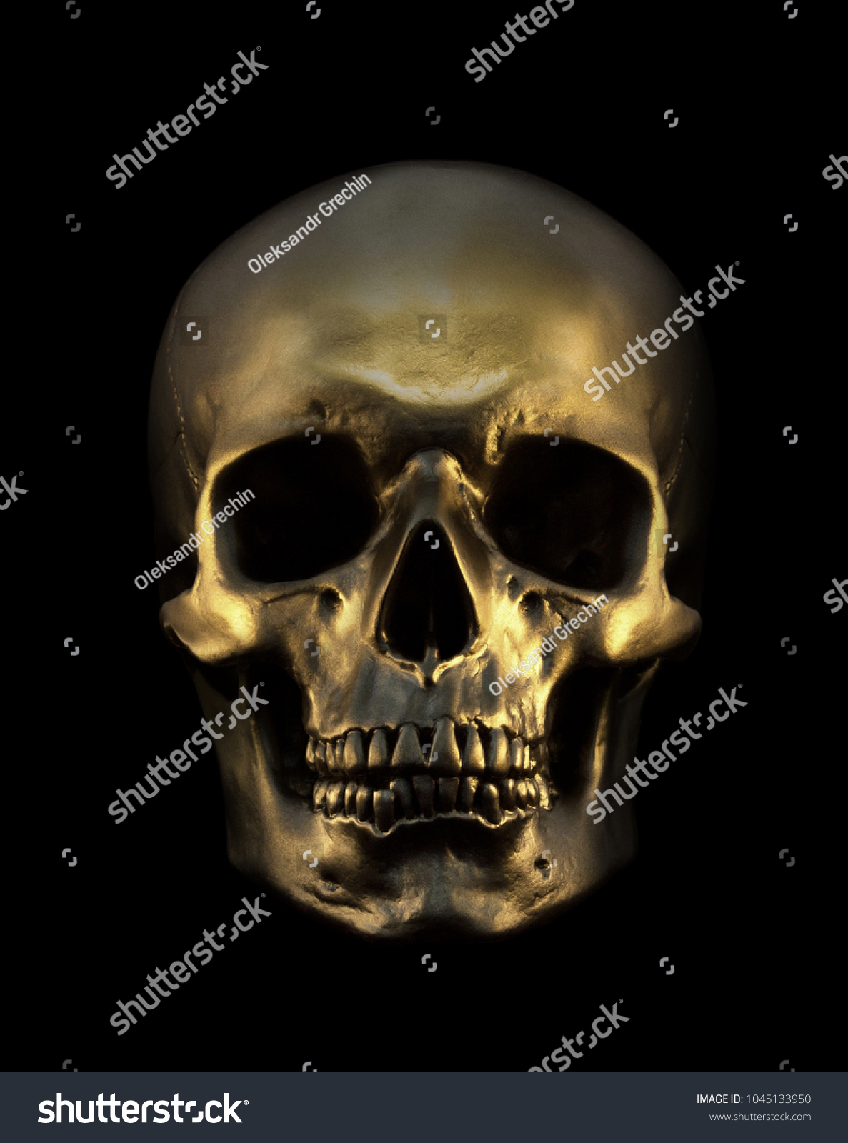 Gold human Skull Isolated on black #1045133950