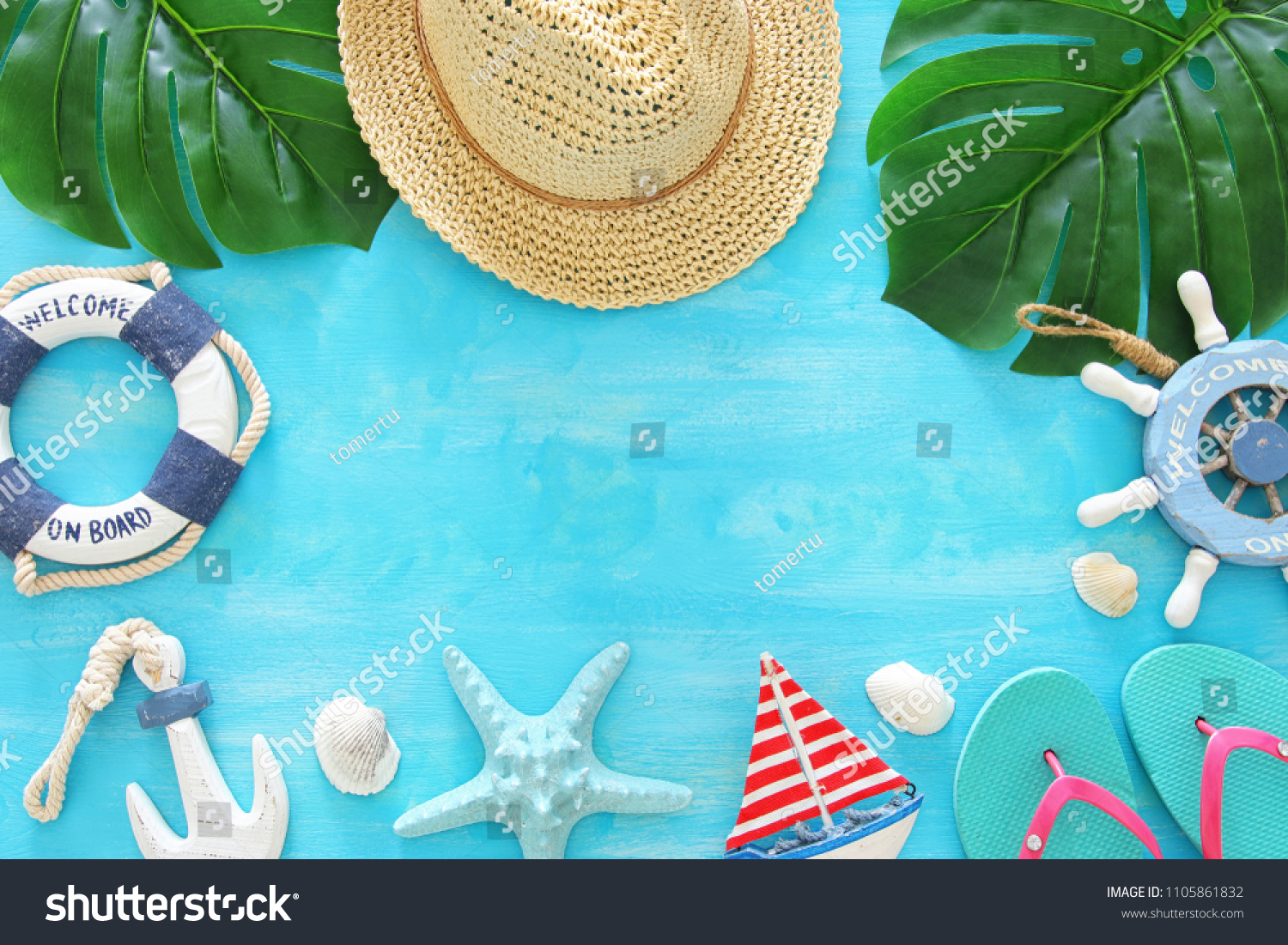 Tropical vacation and summer travel image with sea life style objects. Top view #1105861832