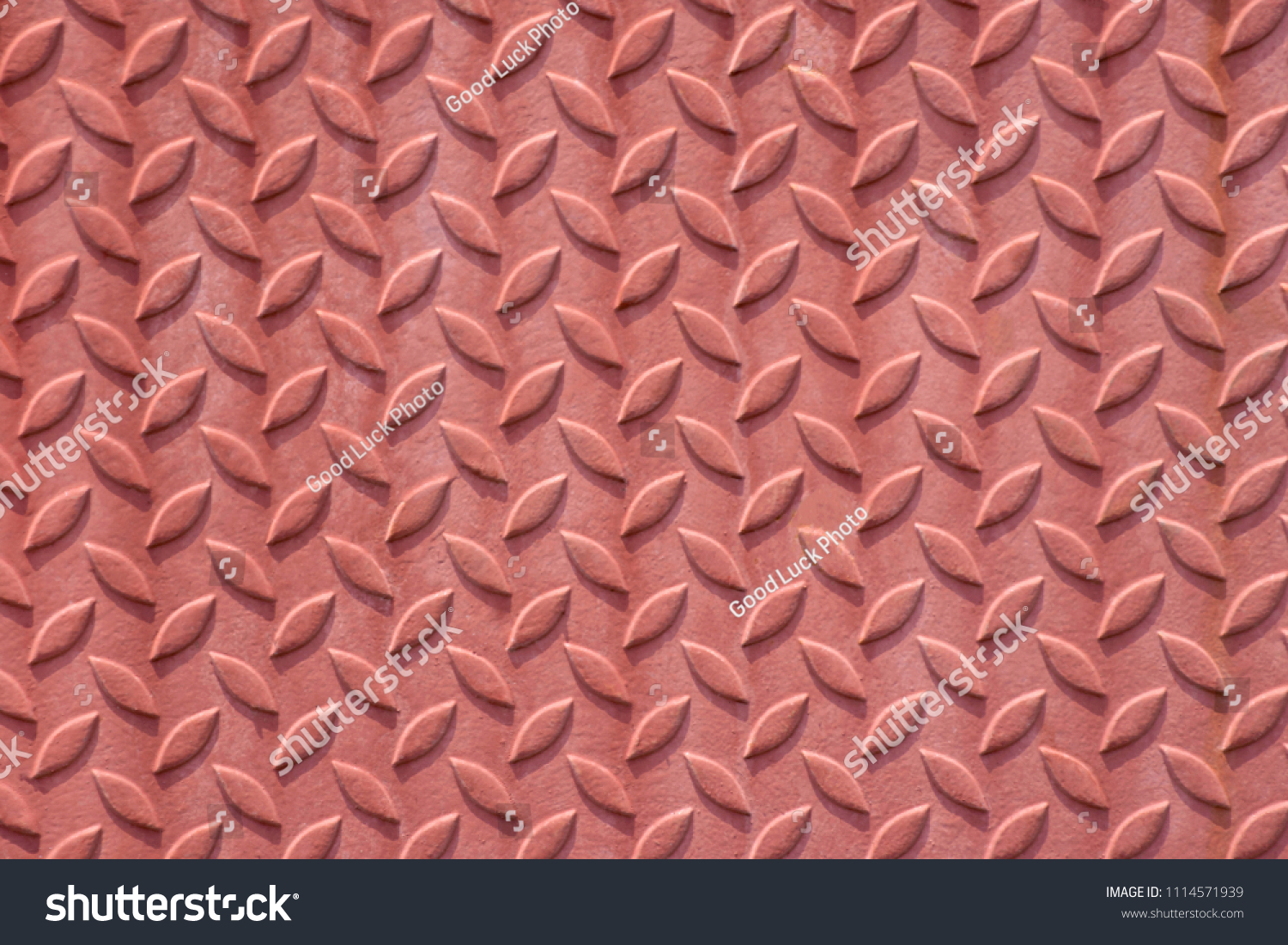 Metal texture old red  background.Stainless steel and aluminum with rhombus shapes #1114571939