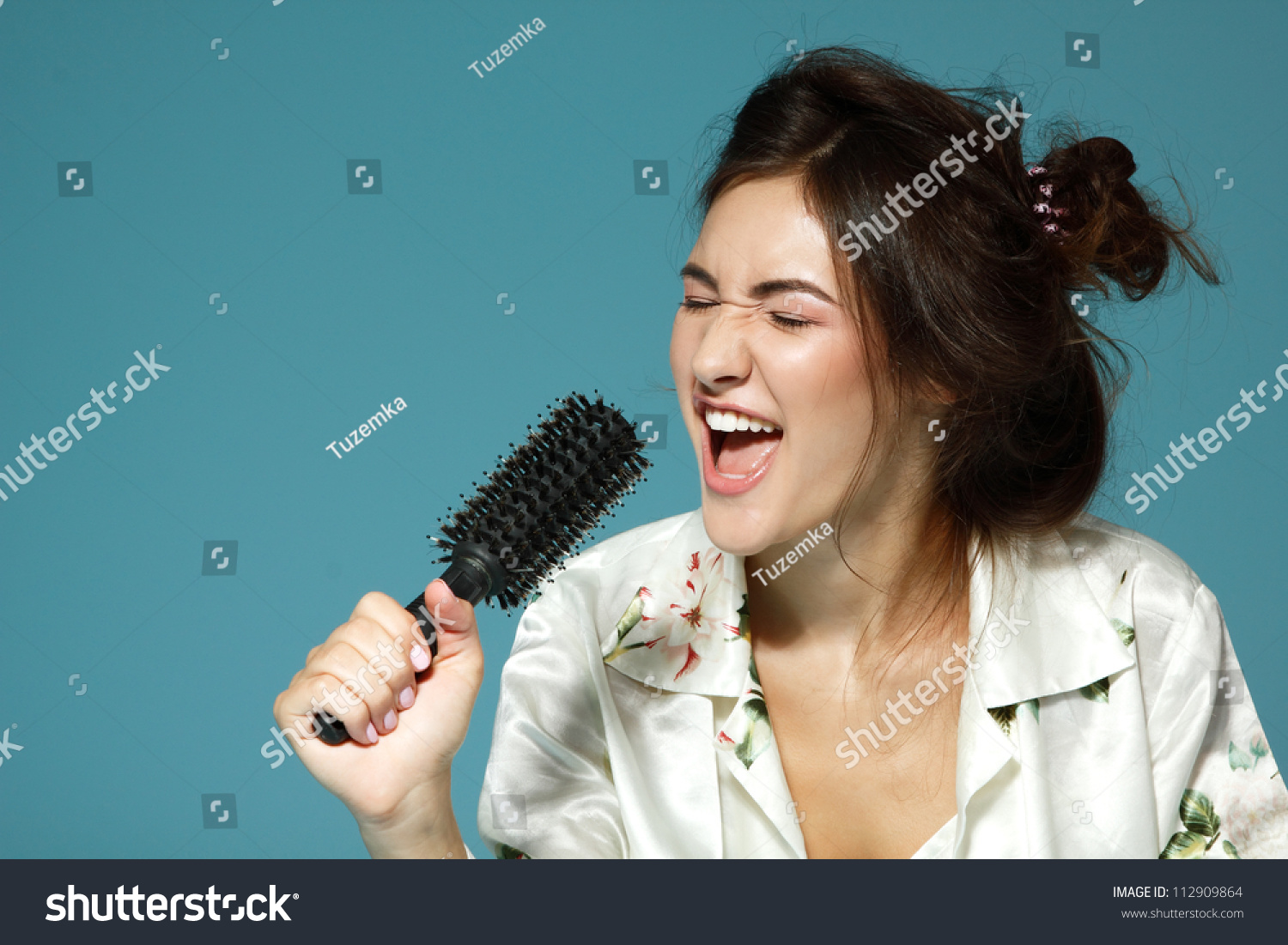 Who sings the song A Girl from High Society Who sings the song A Girl from High Society