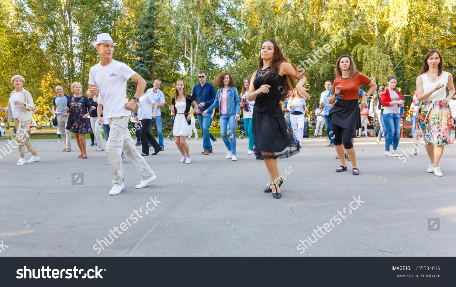 Russia Samara September 2017: Dancing at the festival "Dance Fair" in Gagarin Park #1155534019