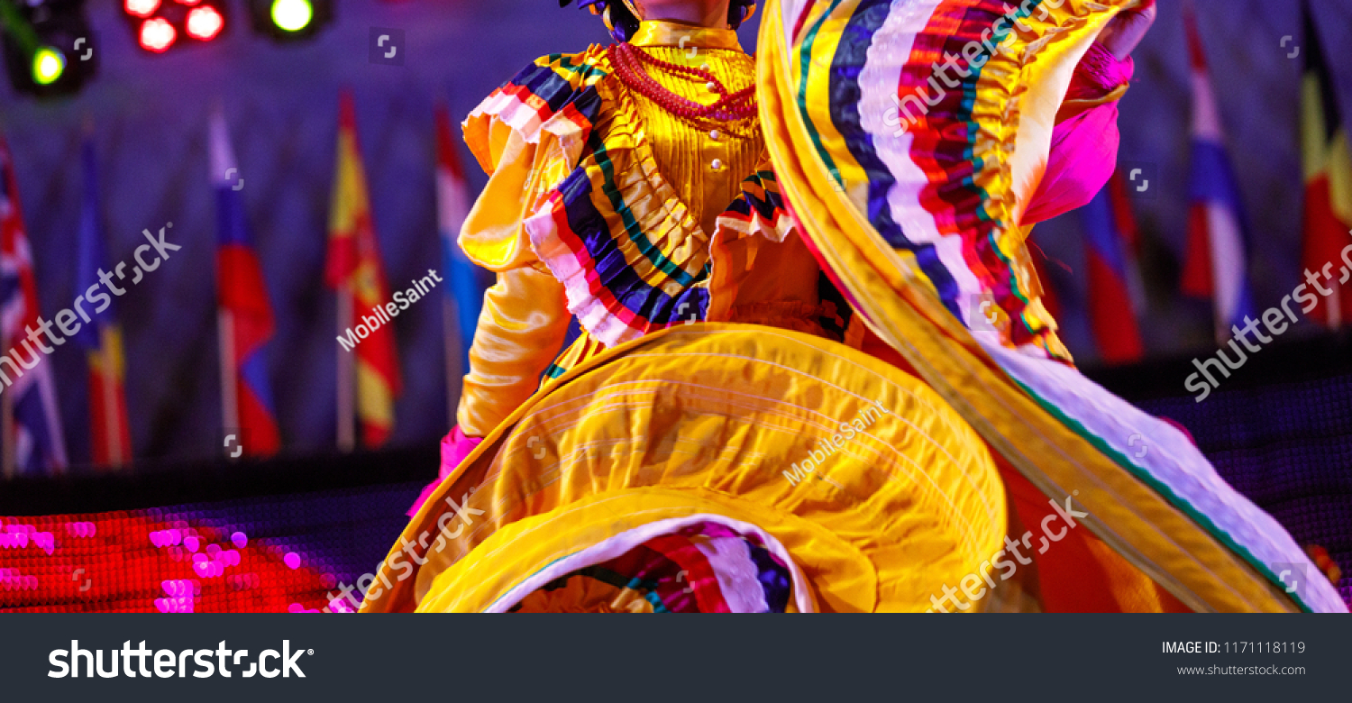 Mexican traditional costume for girl #1171118119