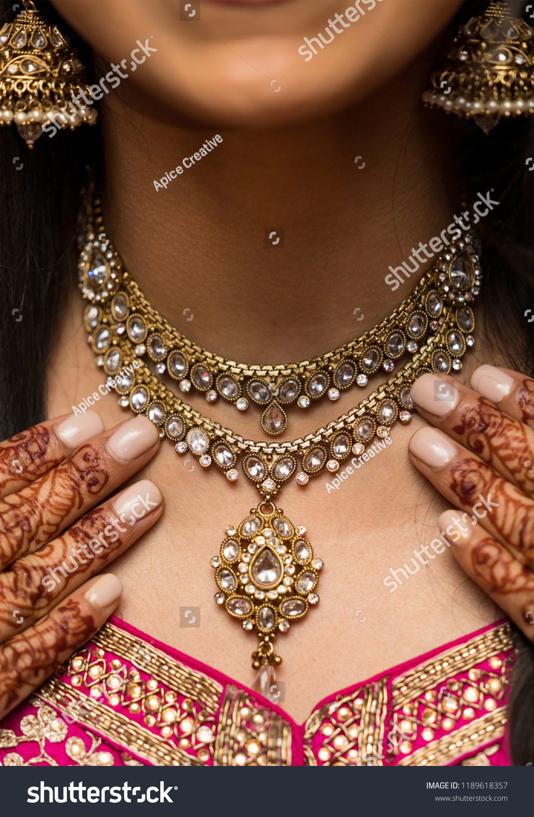 Pakistani Indian bridal showing wedding kundan necklace jewelry #1189618357
