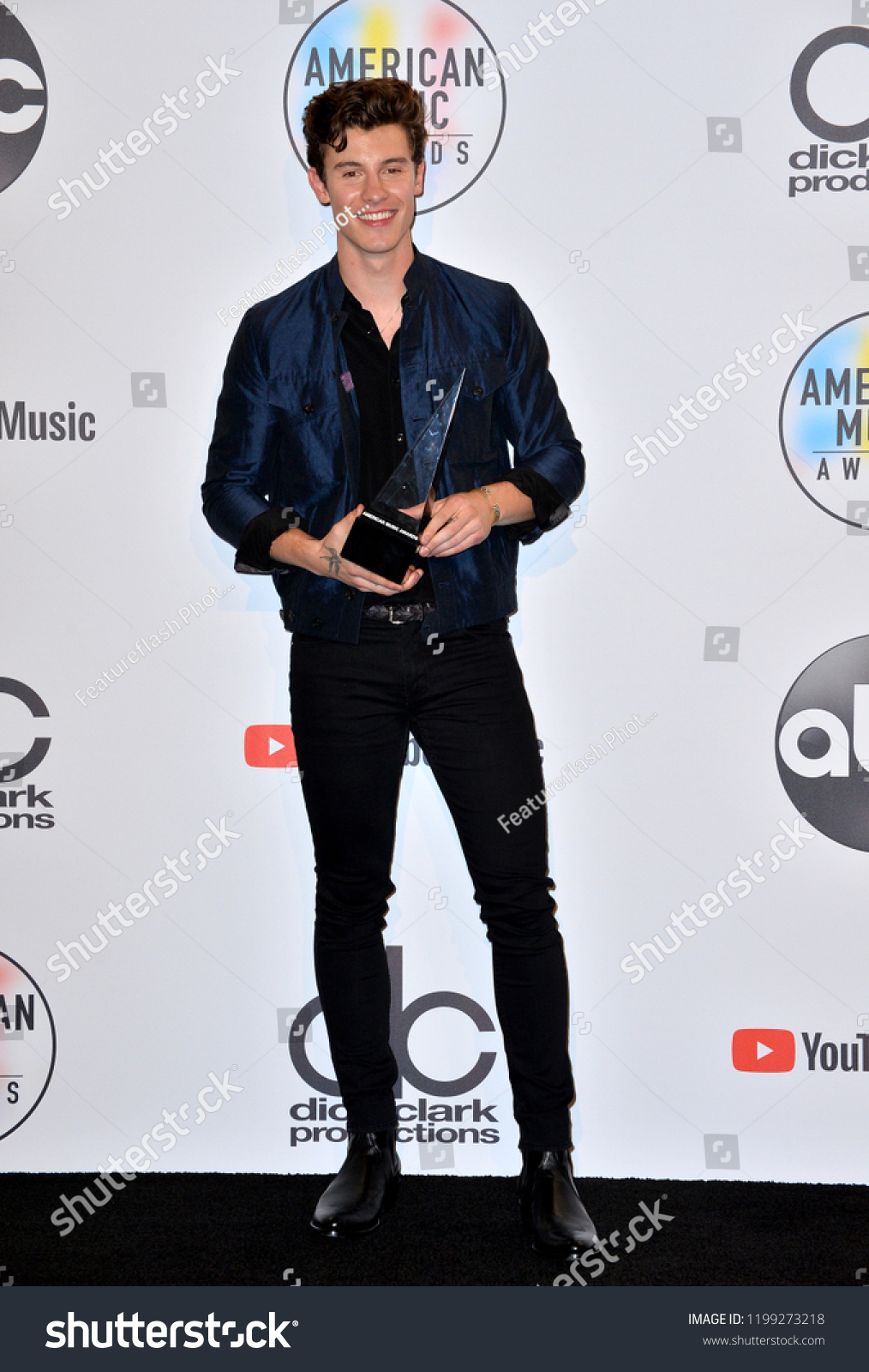 LOS ANGELES, CA. October 09, 2018: Shawn Mendes at the 2018 American Music Awards at the Microsoft Theatre LA Live.
 #1199273218
