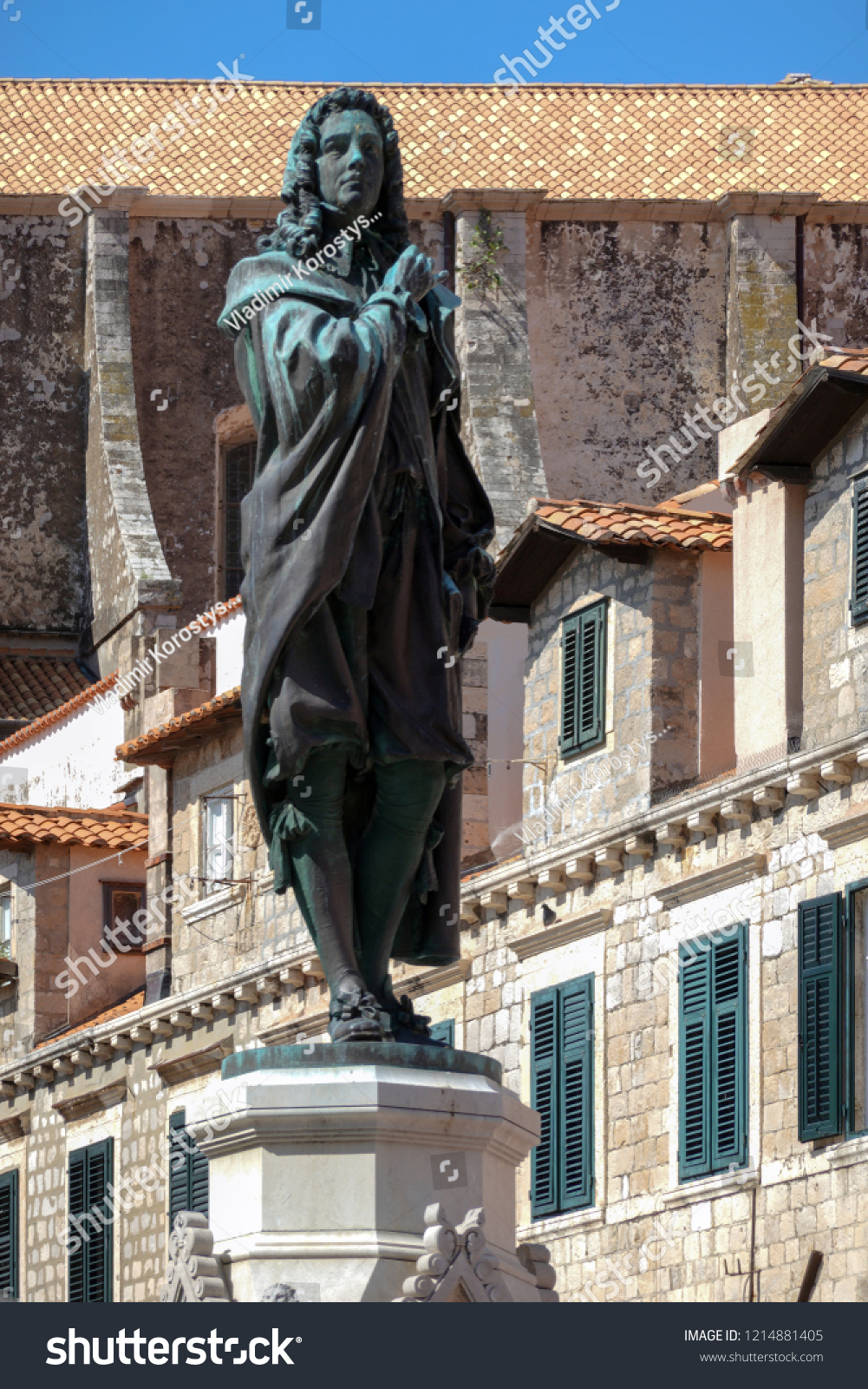 Statue of Dubrovnik poet Ivan Gundulic sculpted by Ivan Rendic in 1893. #1214881405