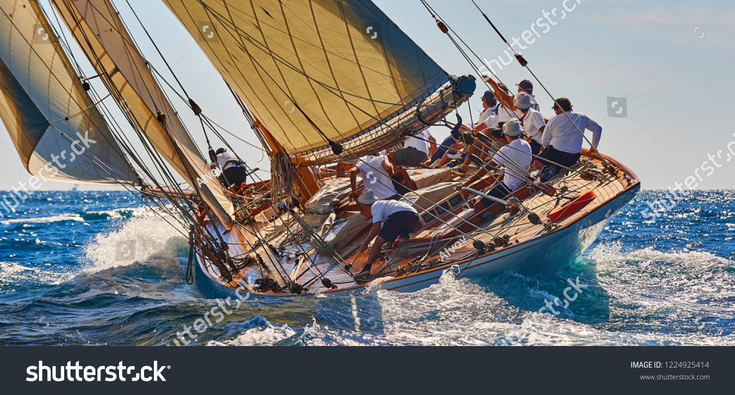 Sailing yacht race. Sports team of yachtsmen is fighting to win the regatta #1224925414