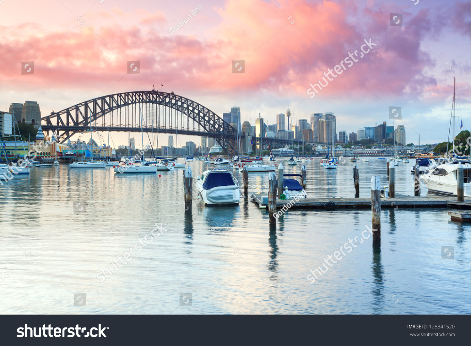 Looking towards Sydney Harbour Bridge from Lavender Bay #128341520