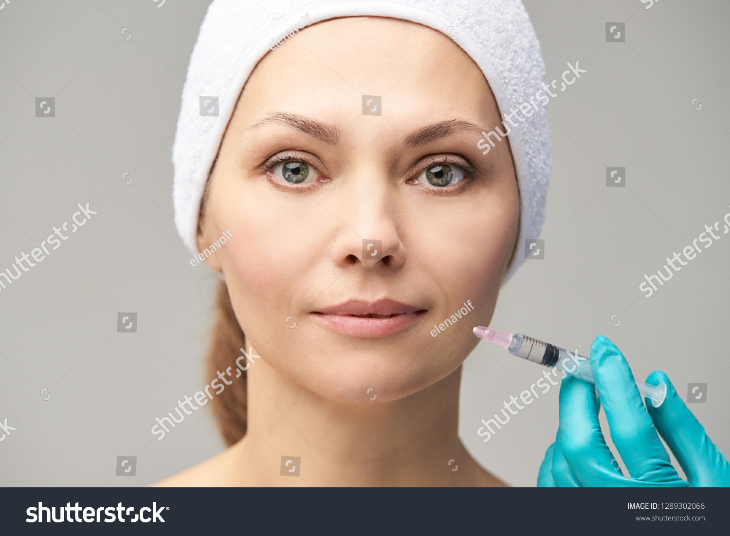 Facial injecting treatment. Skin platelet. Prp rich plasma injection. Beauty woman. Doctor gloves. #1289302066