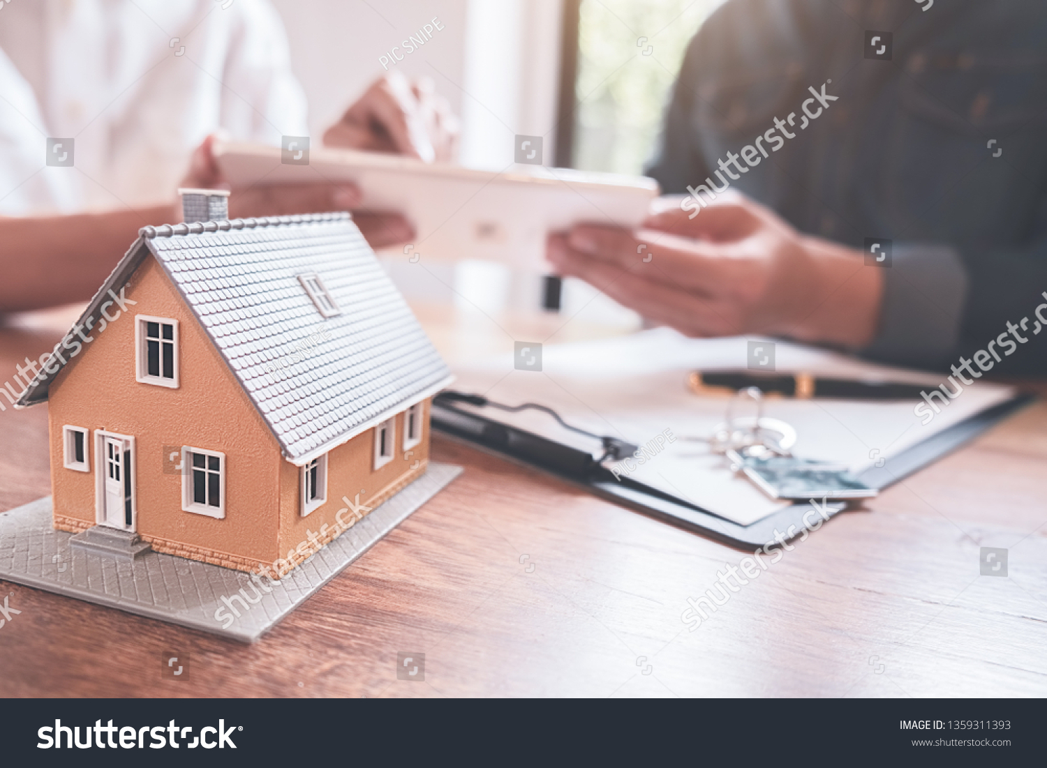 Car and House model with agent and customer discussing for contract to buy, get insurance or loan real estate or property background. #1359311393