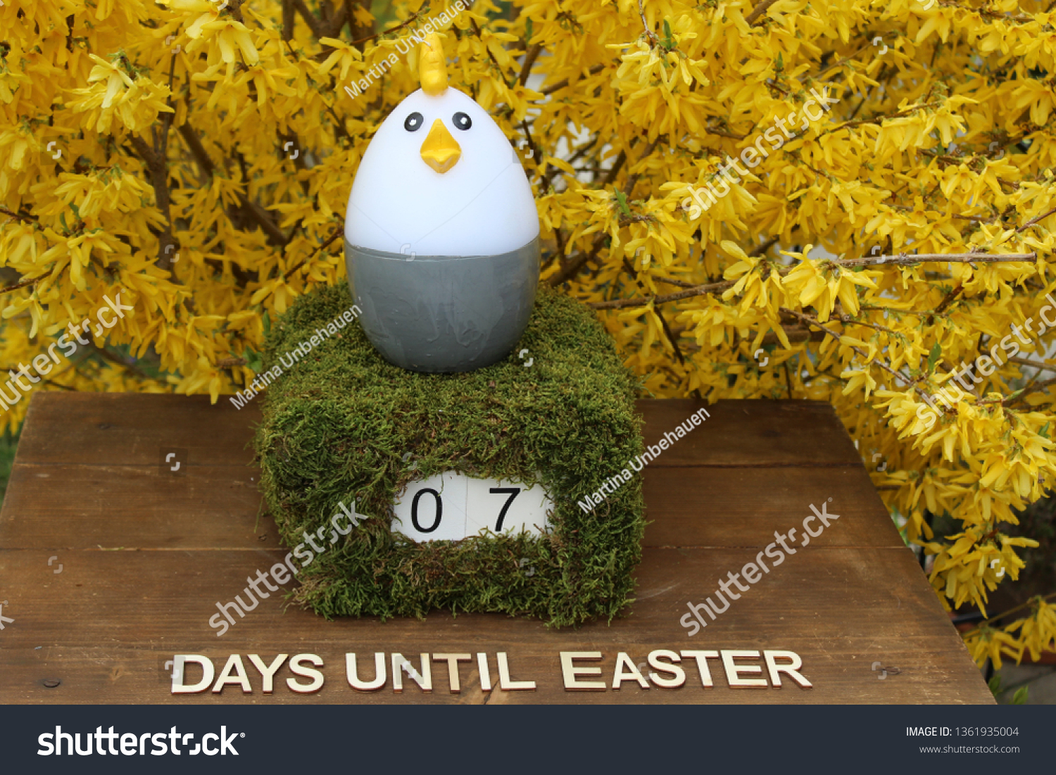 the easter countdown #1361935004