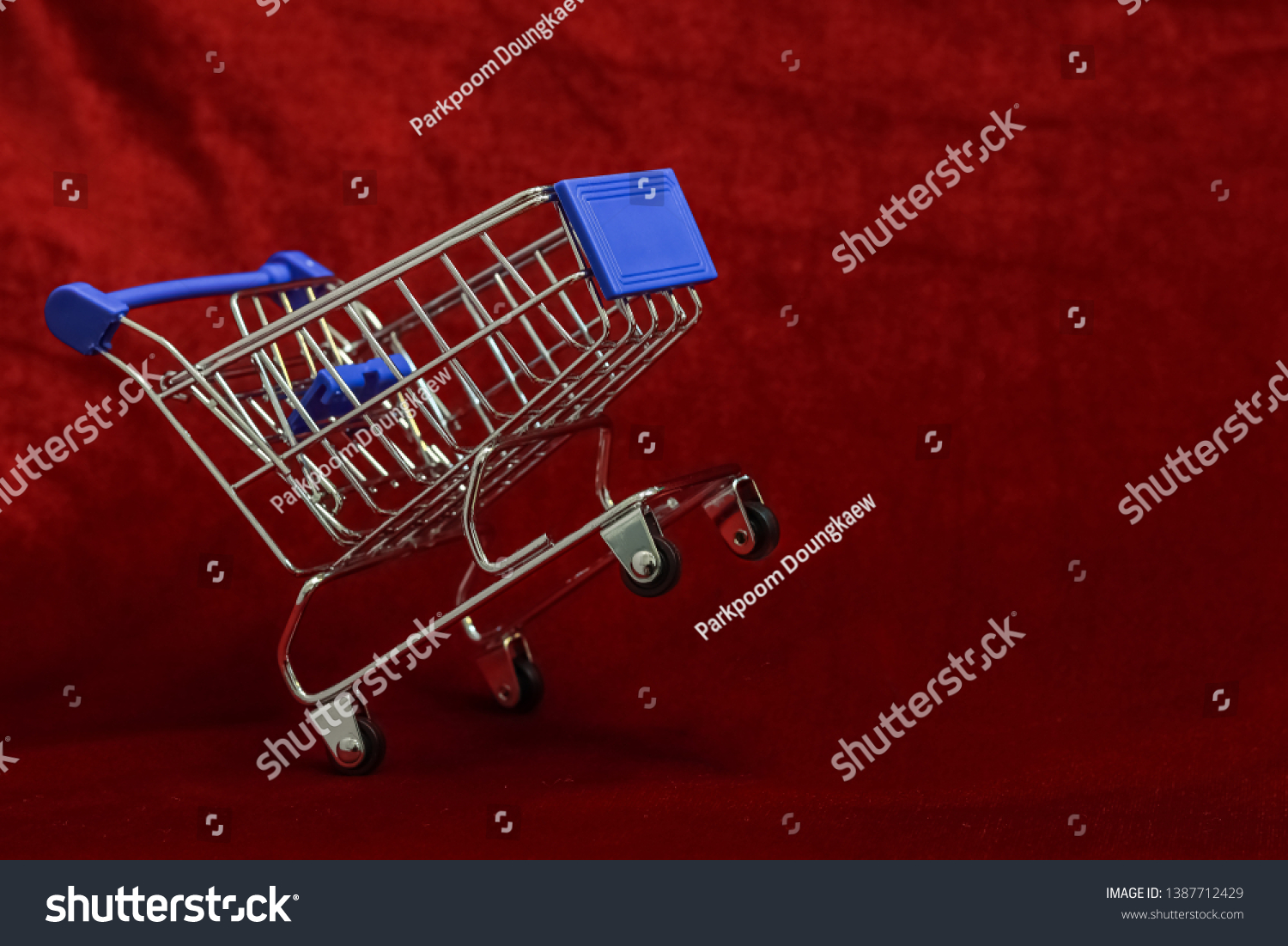 online shopping or internet shop concepts, with shopping cart symbol. #1387712429