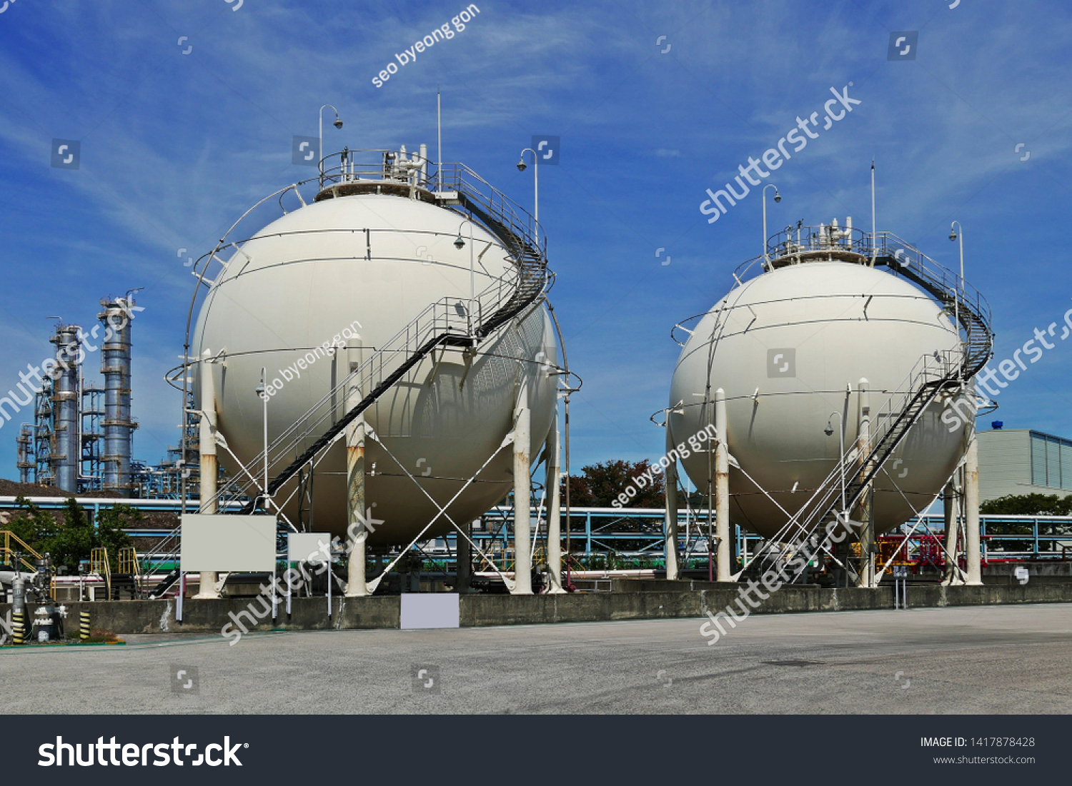industrial tanks in industrial parks #1417878428