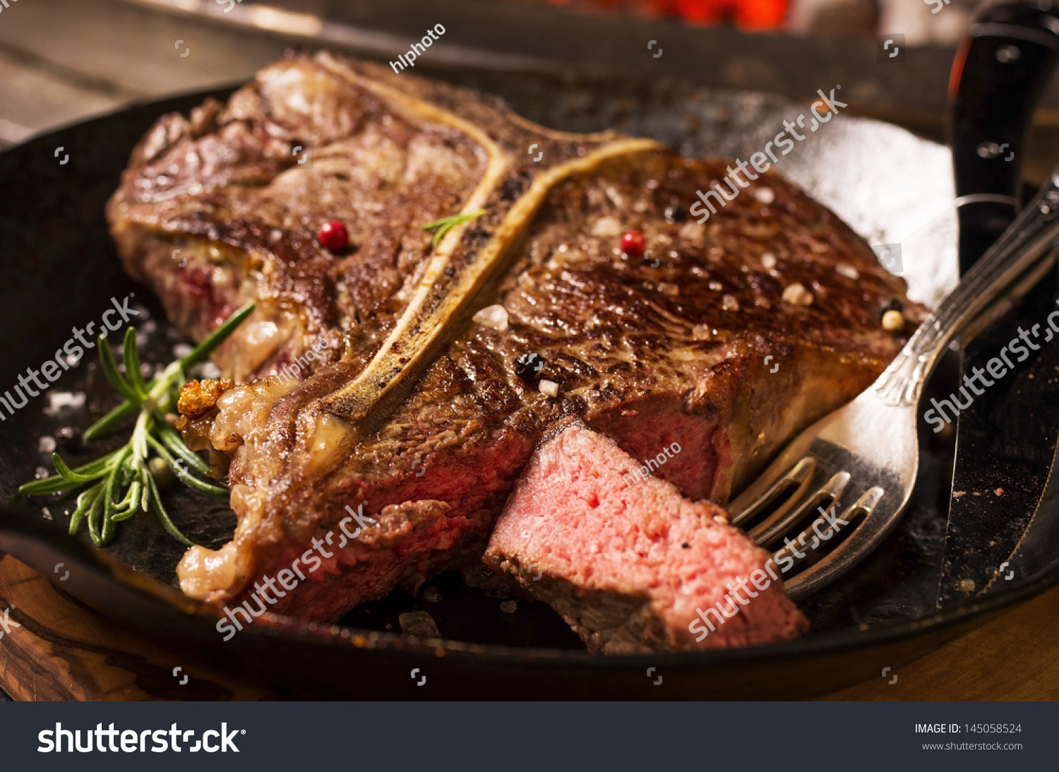 t-bone steak #145058524
