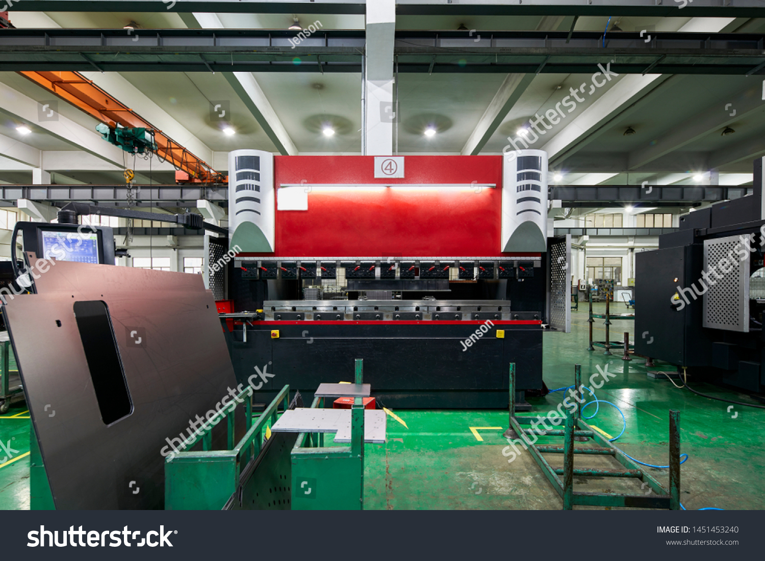 Large machines in large manufacturing plants #1451453240